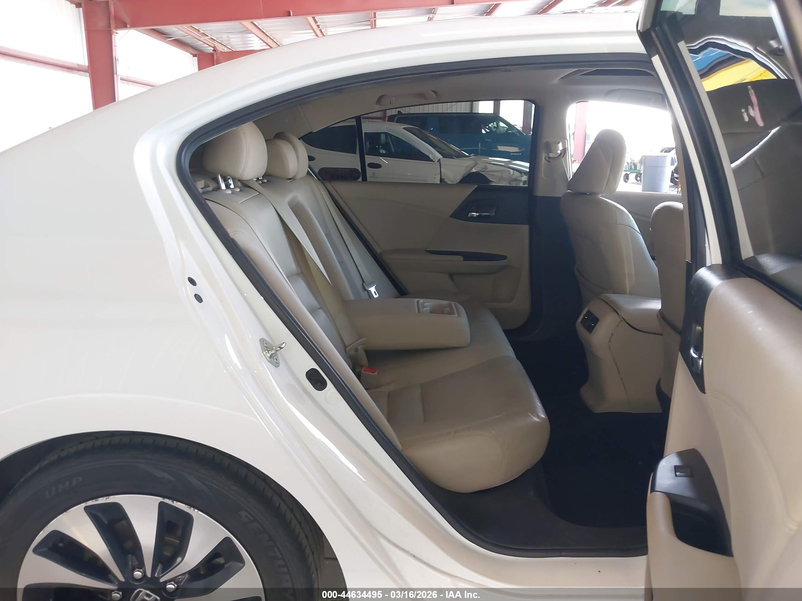HONDA ACCORD image 8