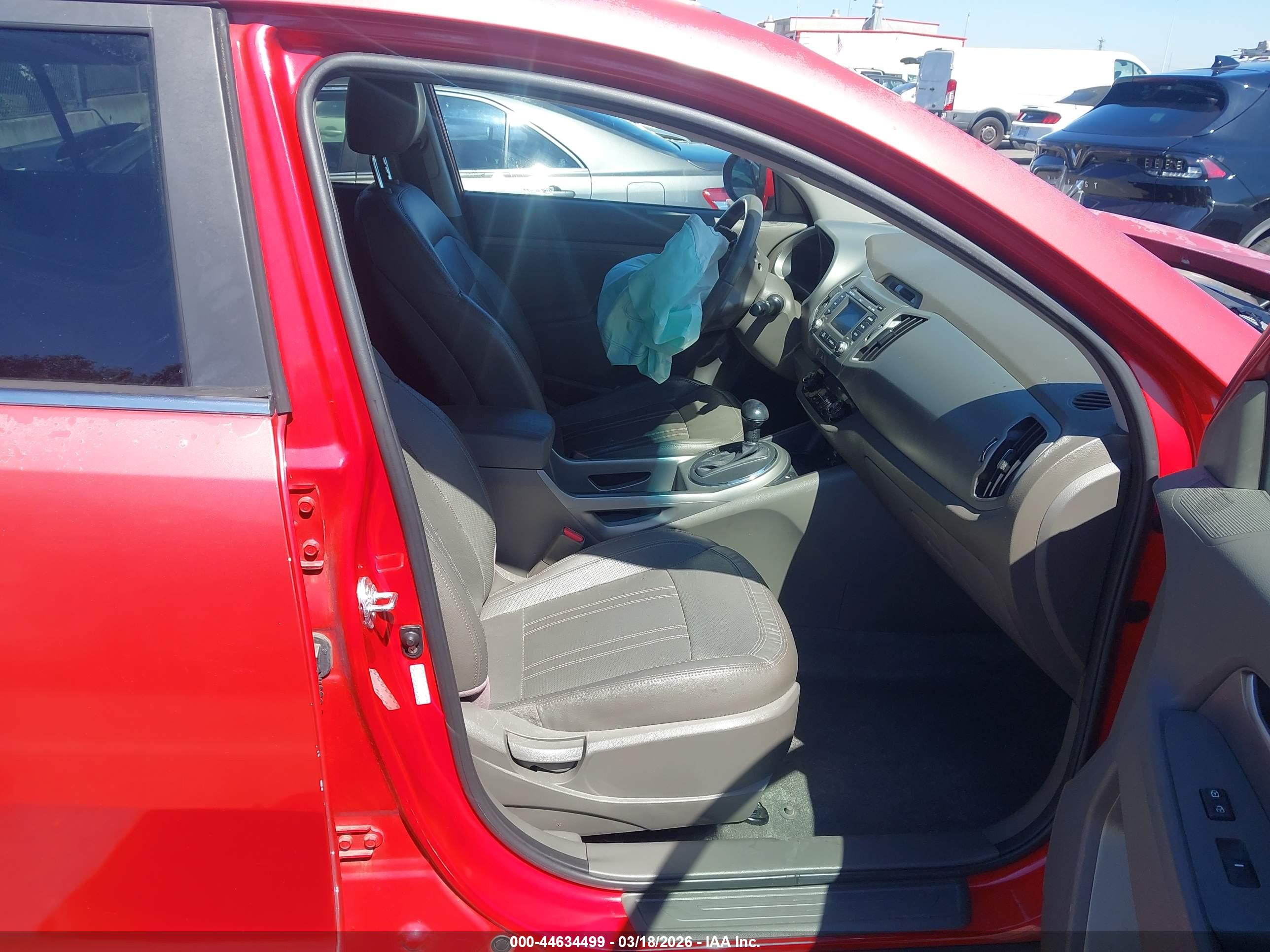 KIA SPORTAGE image 5