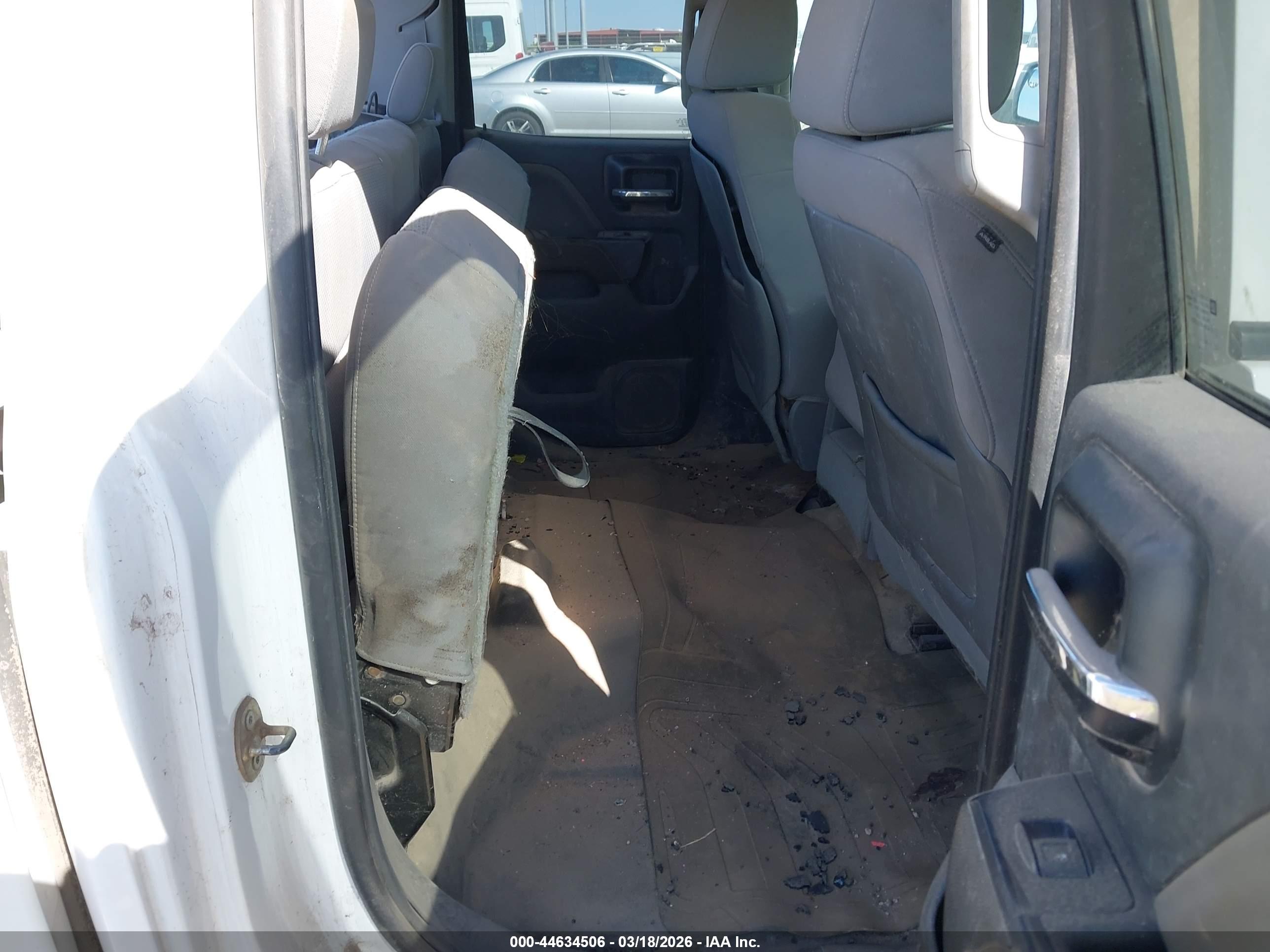 CHEVROLET SILVERADO image 8