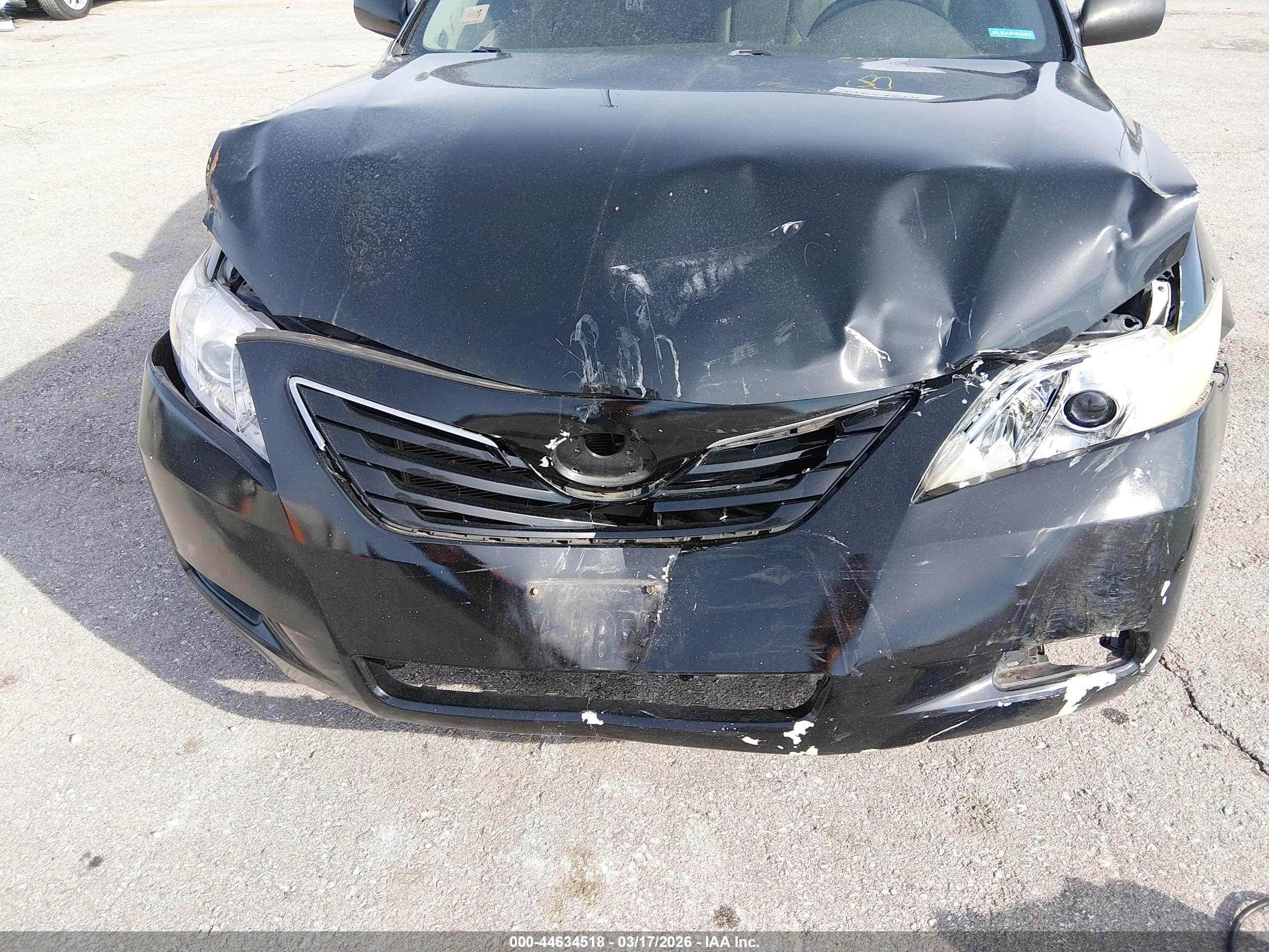 TOYOTA CAMRY image 6