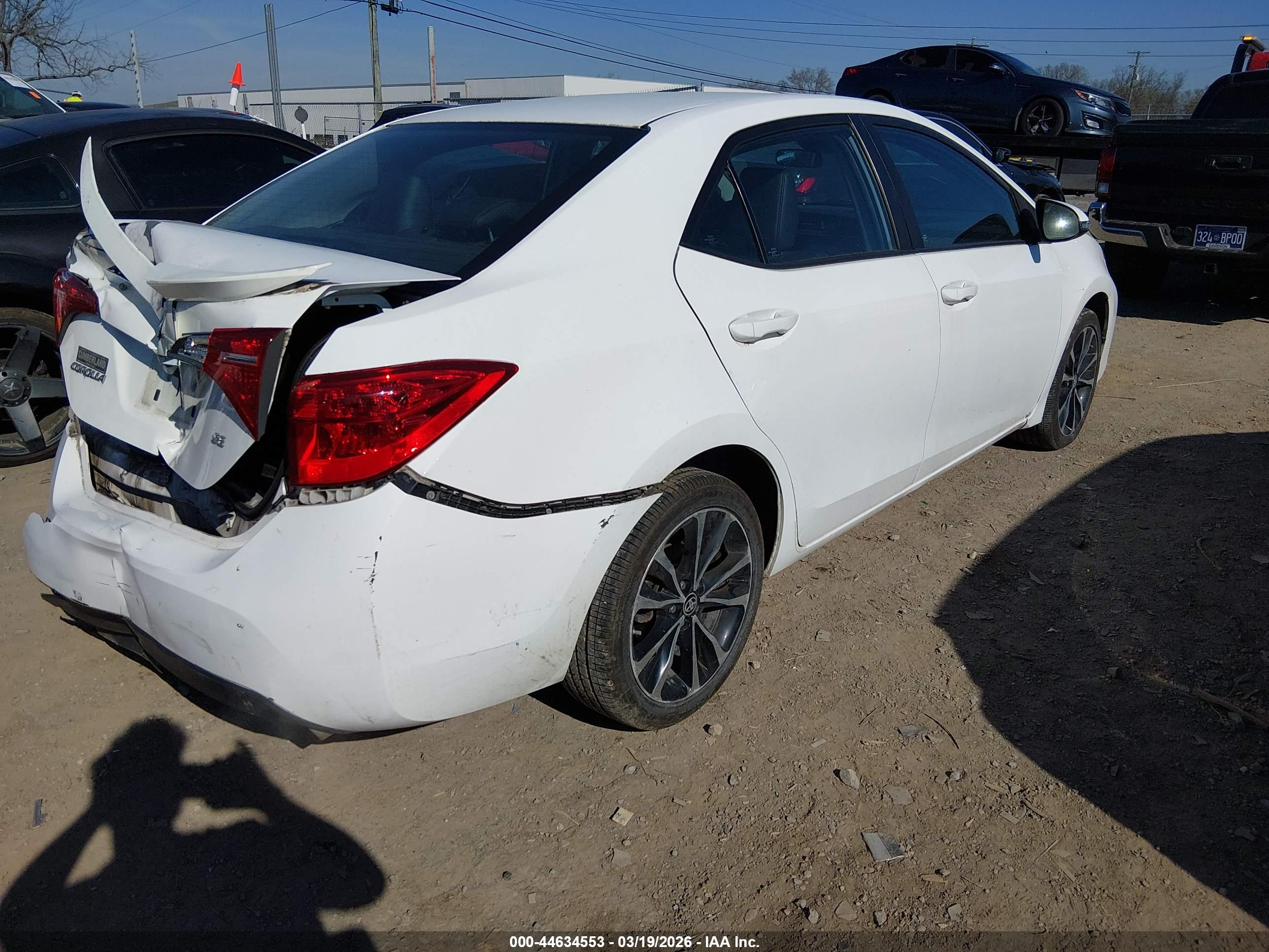TOYOTA COROLLA image 4