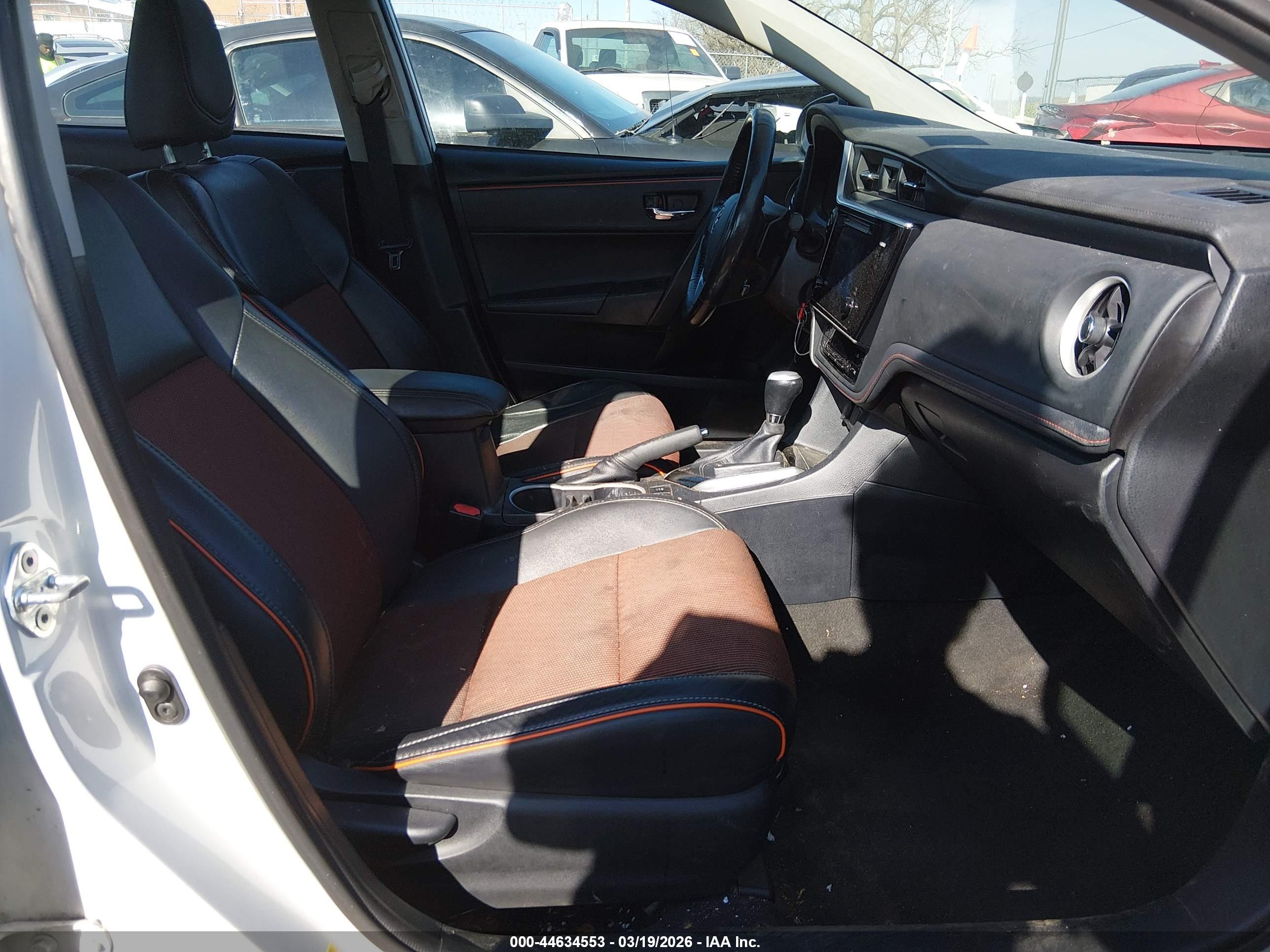 TOYOTA COROLLA image 5