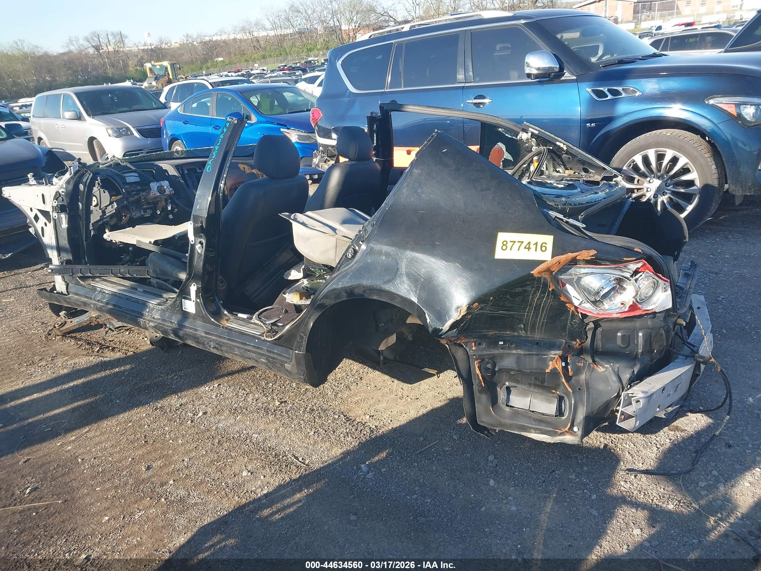 INFINITI G37 image 3