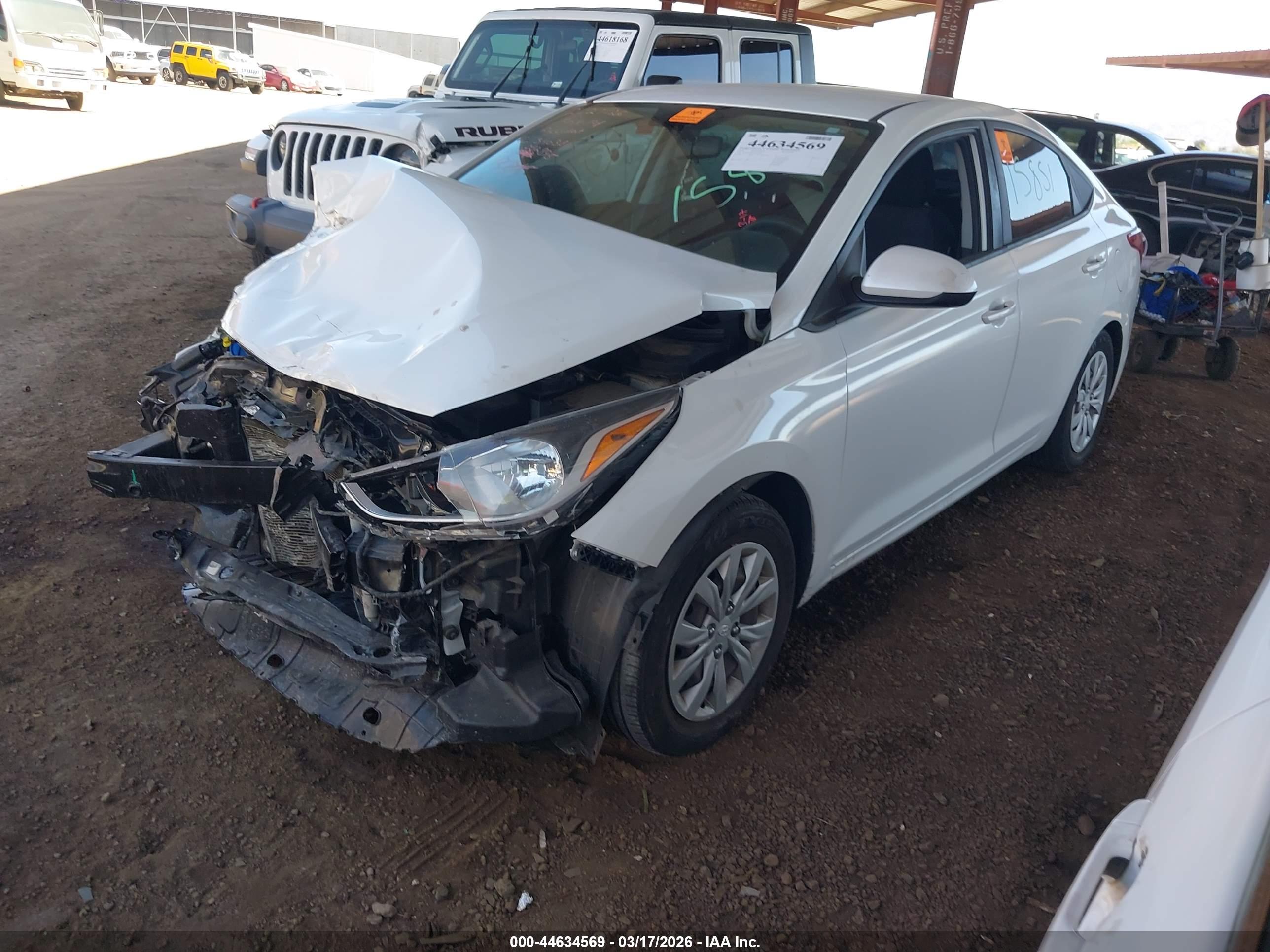 HYUNDAI ACCENT image 2