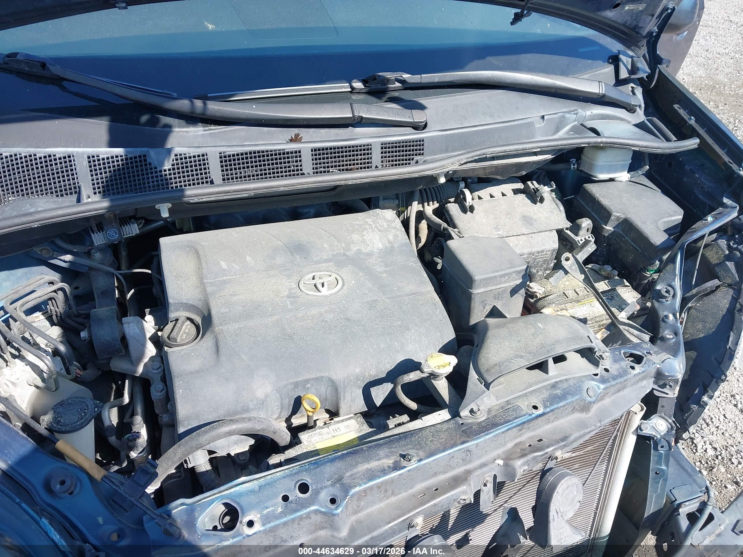 TOYOTA SIENNA image 10