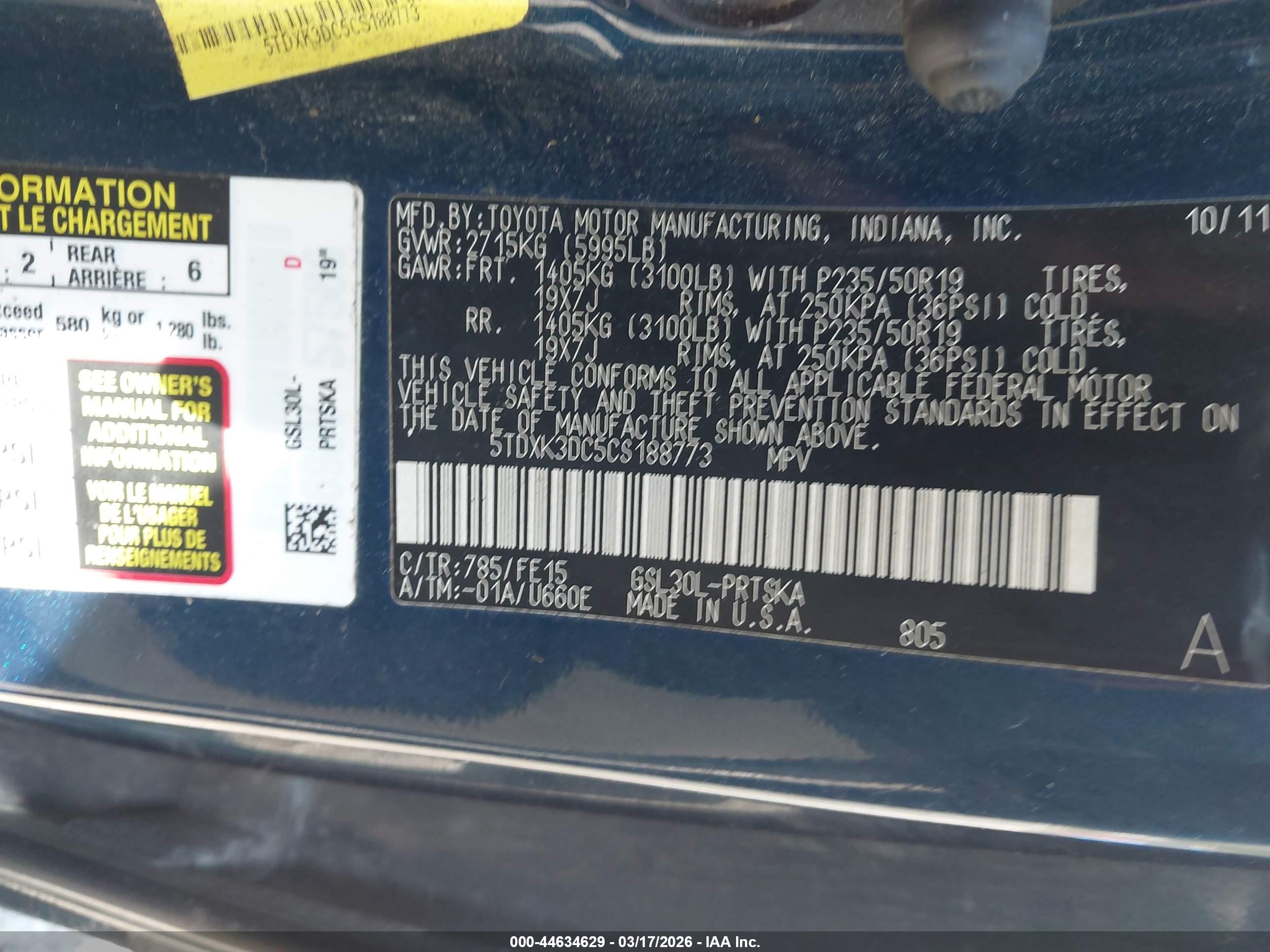TOYOTA SIENNA image 9