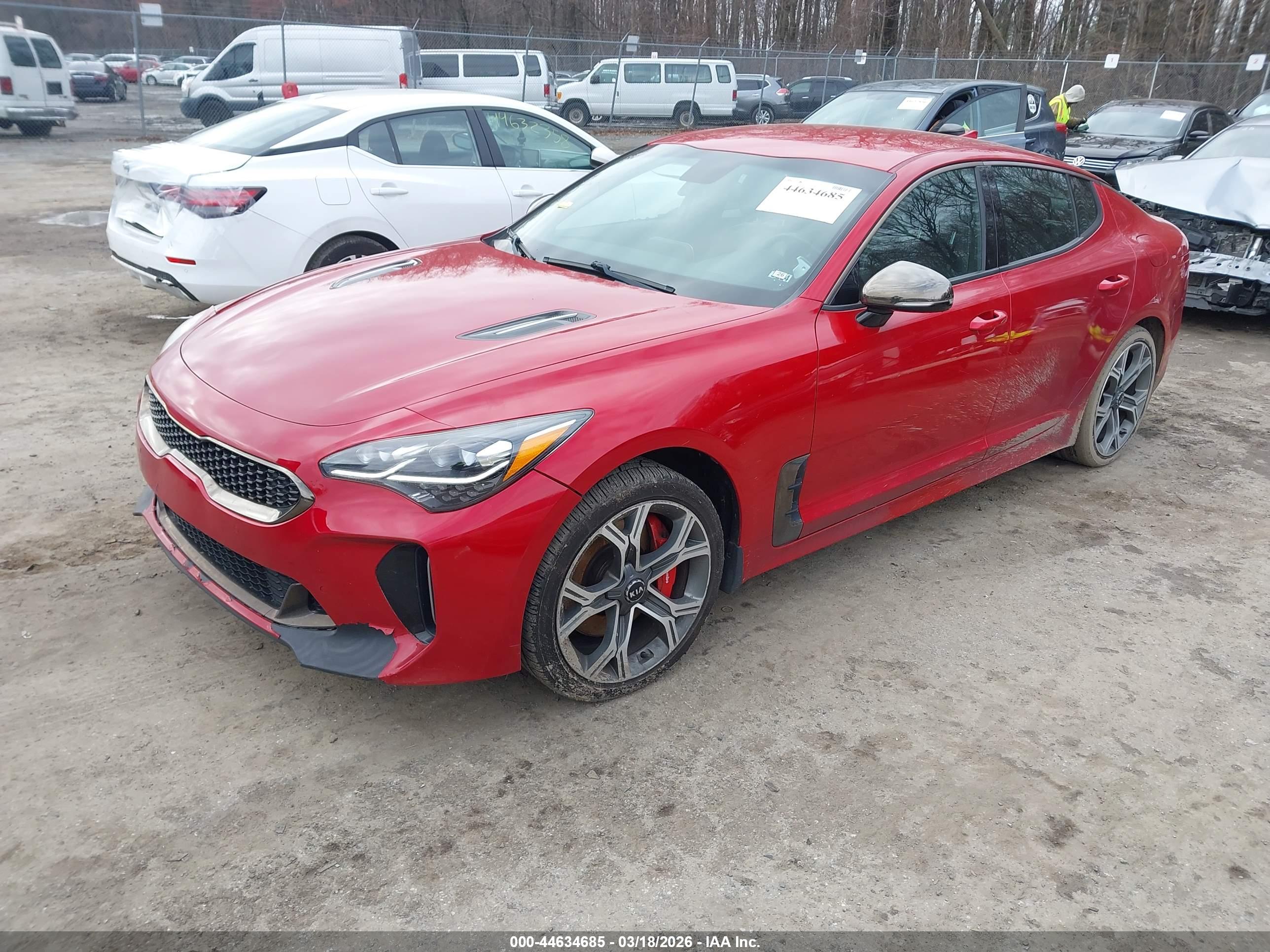 KIA STINGER image 2