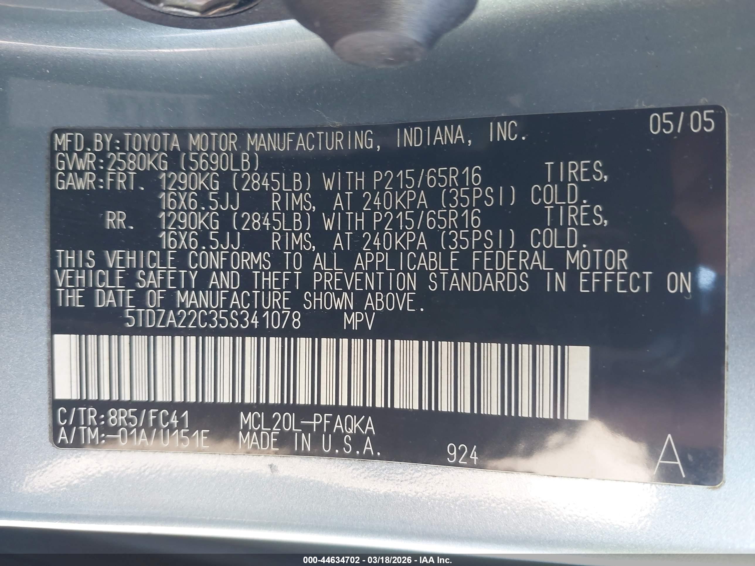 TOYOTA SIENNA image 9