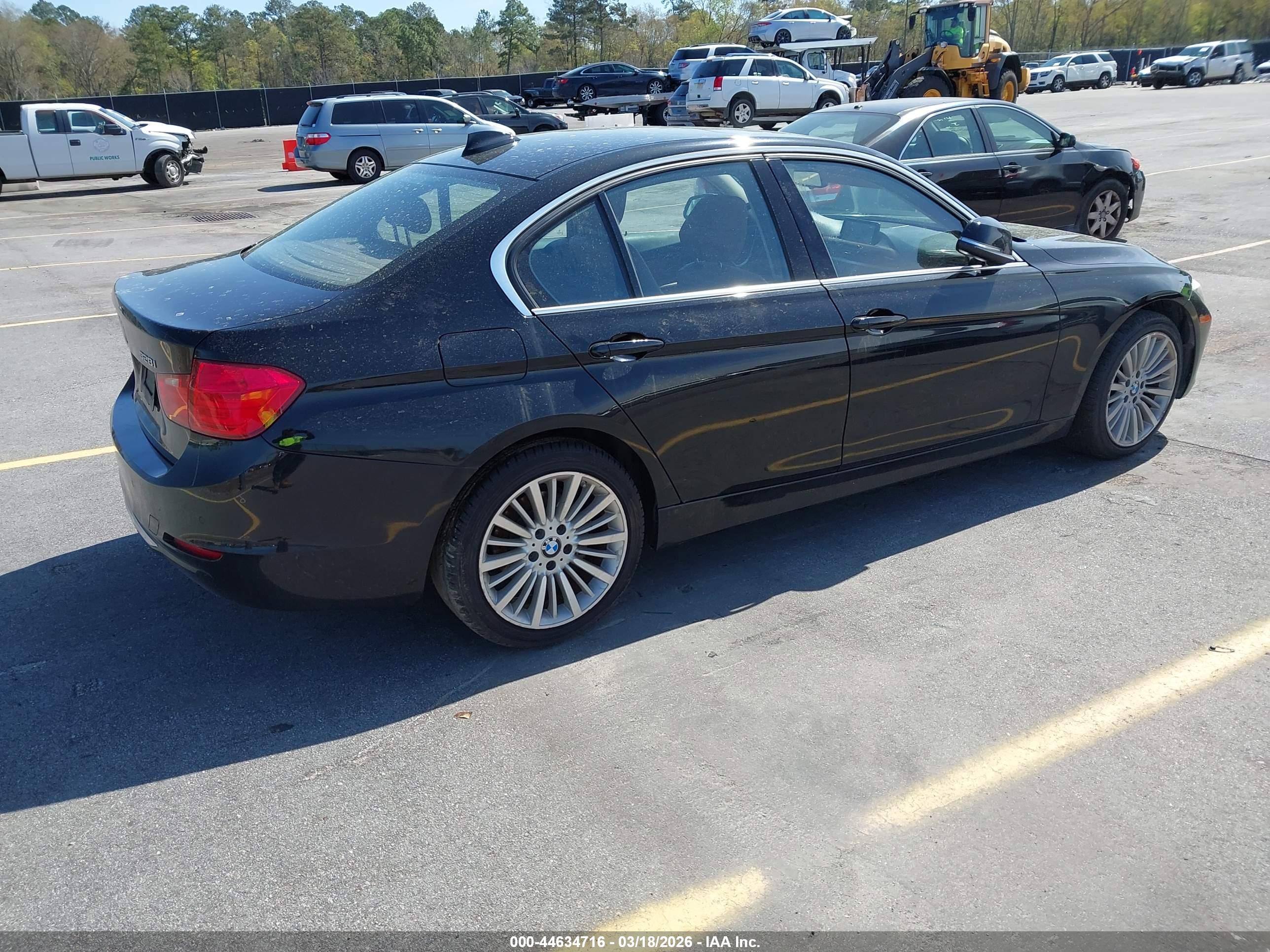 BMW 328I image 4