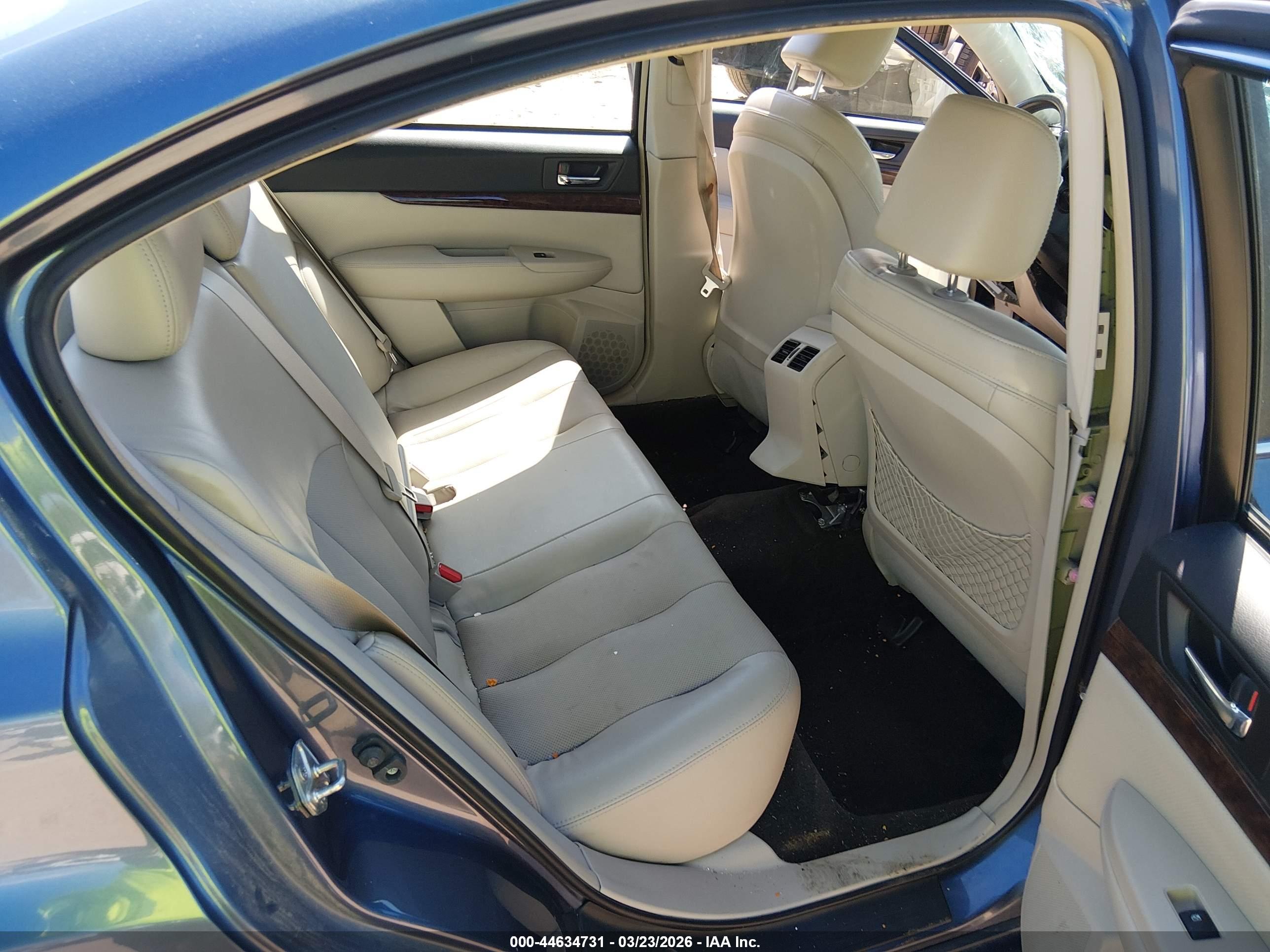 SUBARU LEGACY image 8