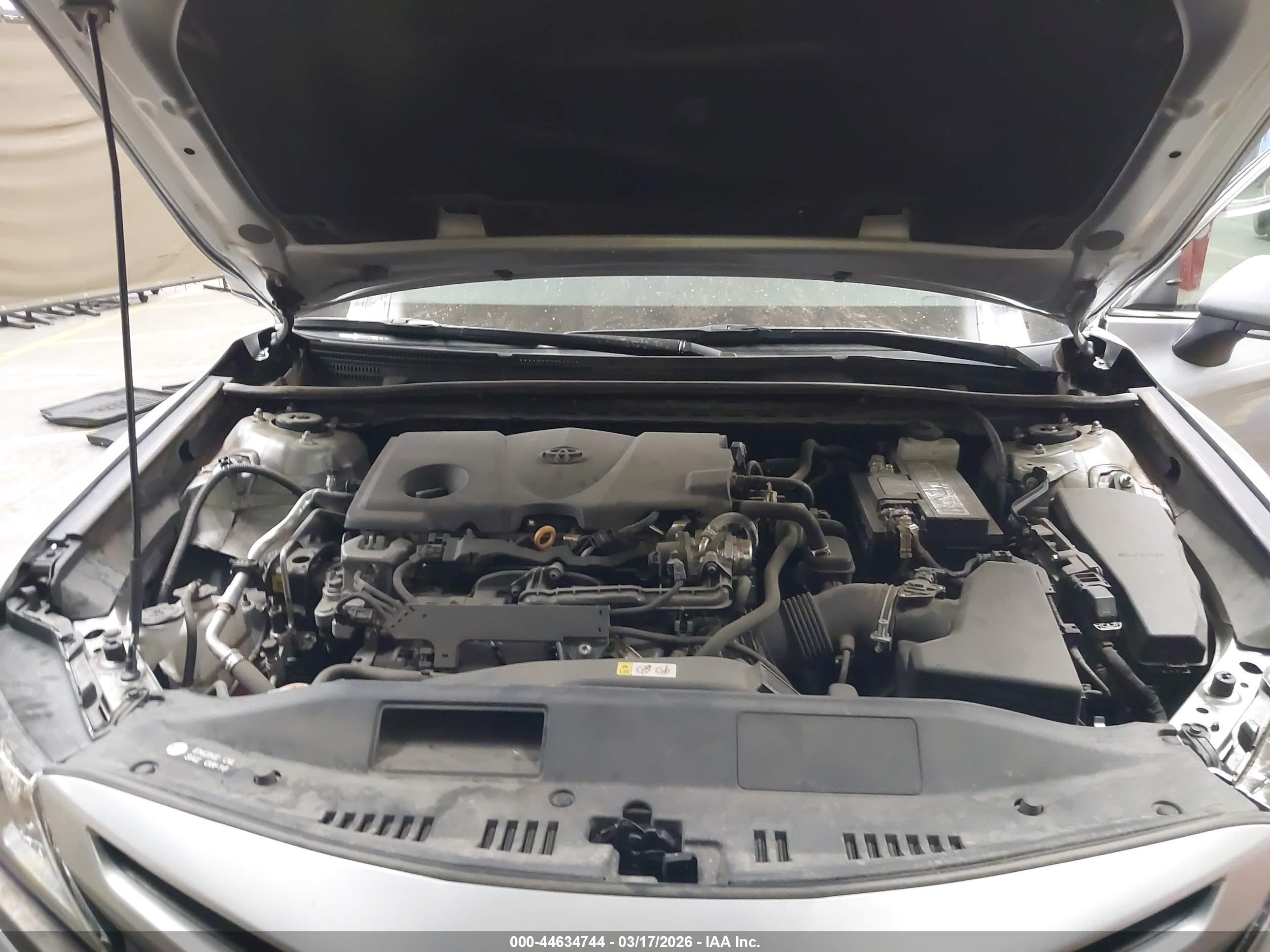 TOYOTA CAMRY image 10