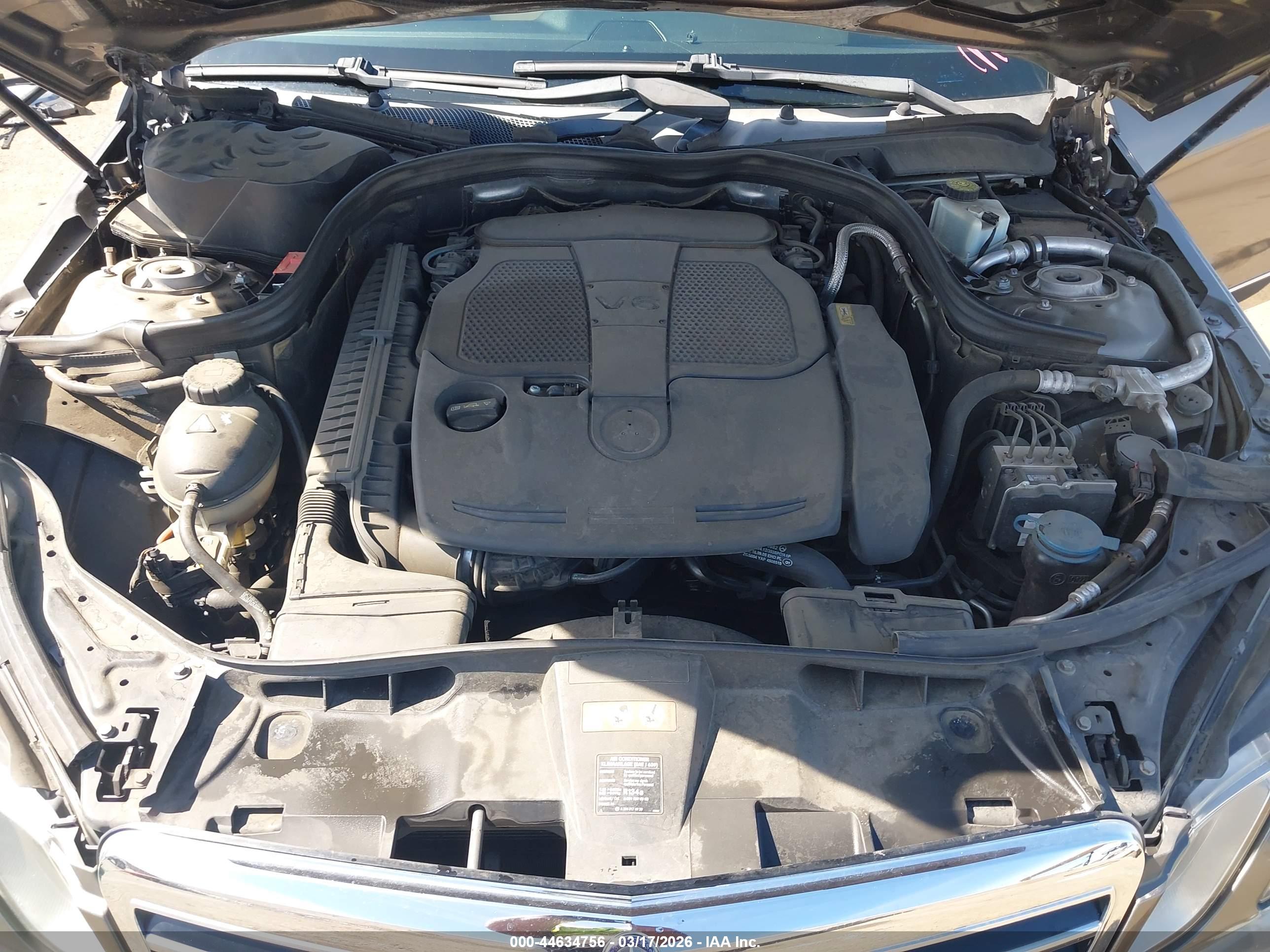 MERCEDES-BENZ E image 10