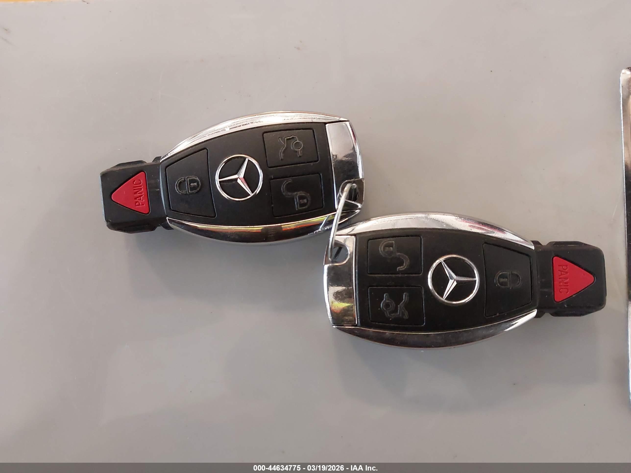 MERCEDES-BENZ E image 11