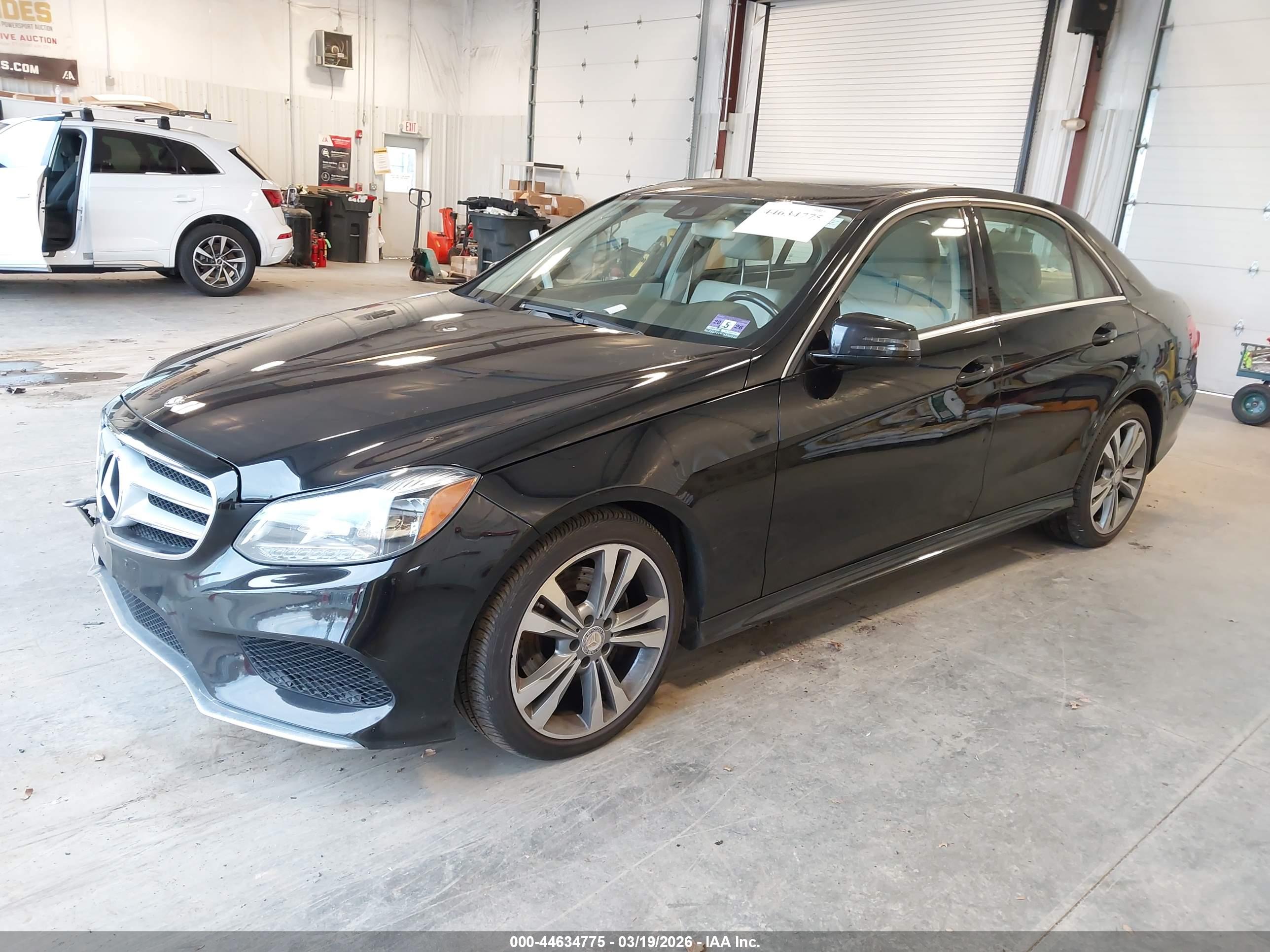 MERCEDES-BENZ E image 2