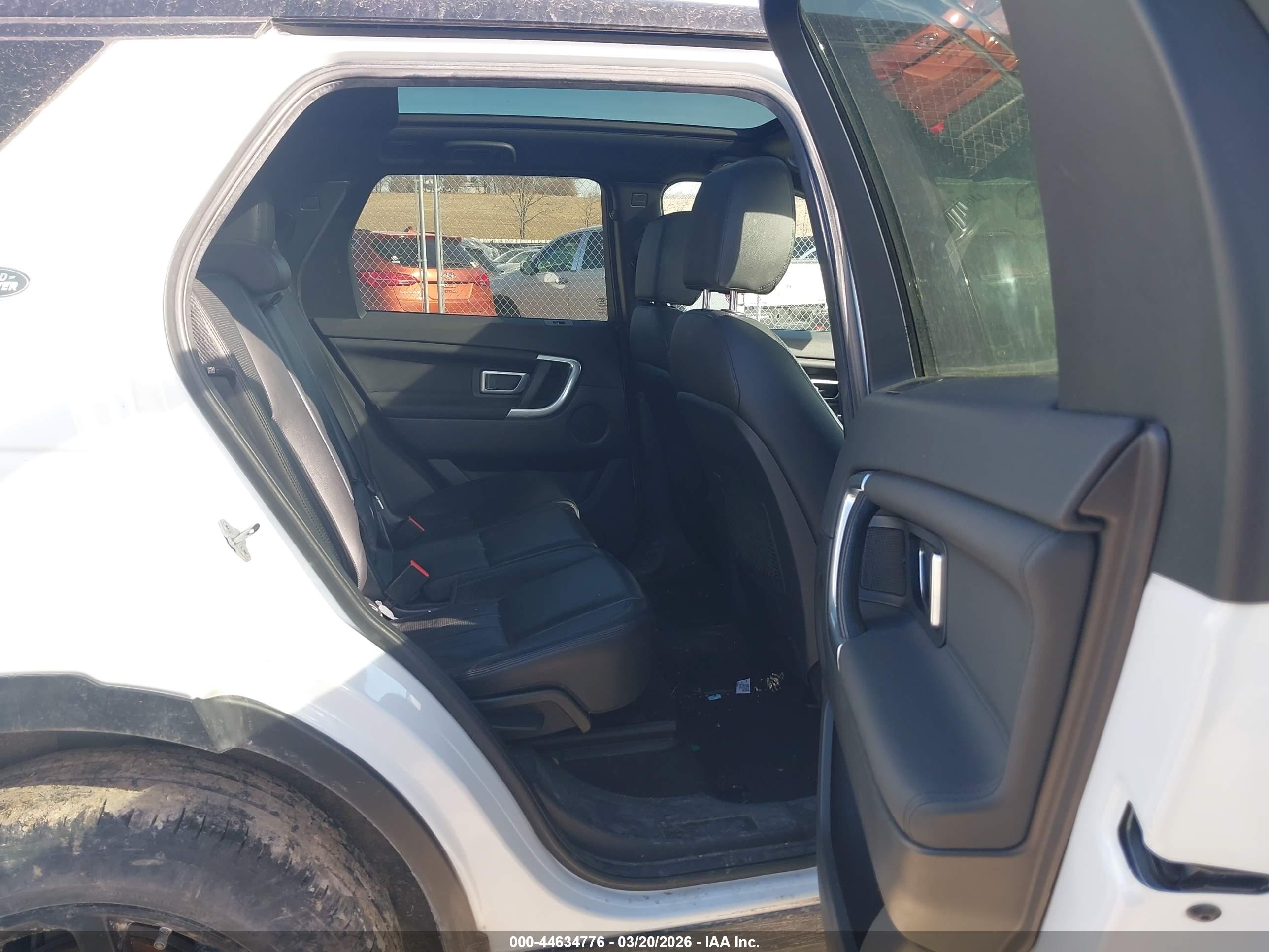 LAND ROVER image 8