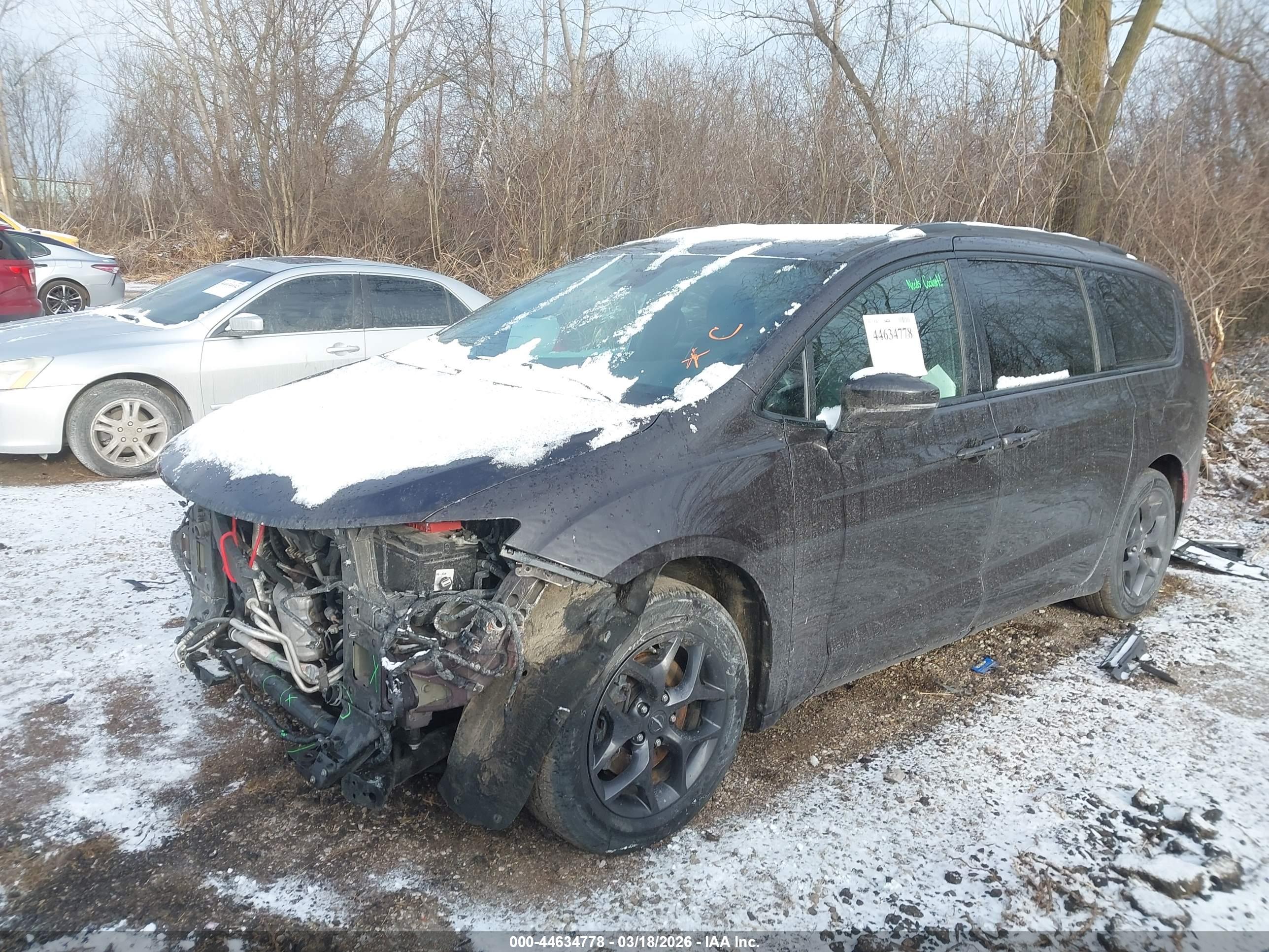 CHRYSLER PACIFICA image 2