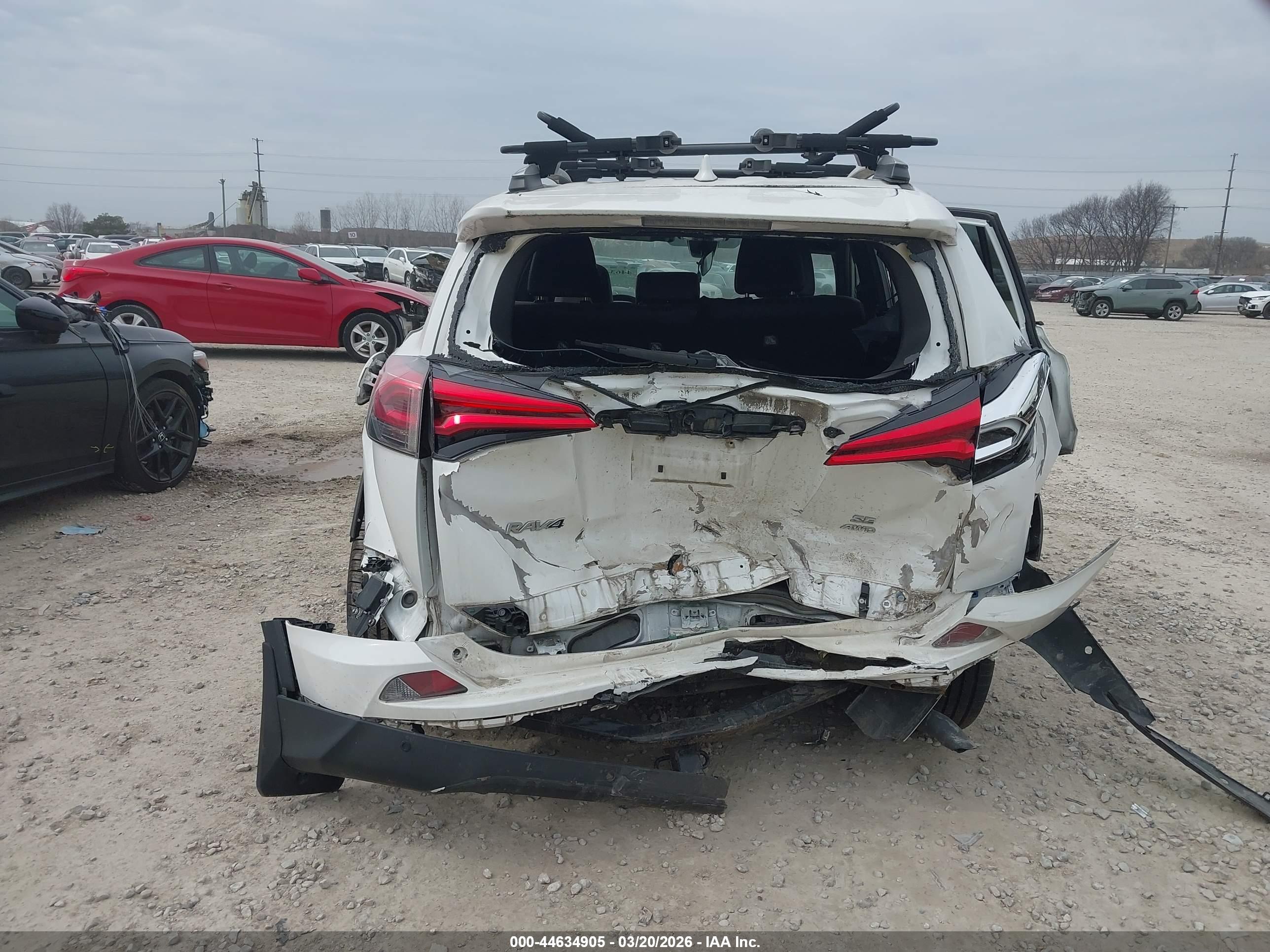TOYOTA RAV4 image 6