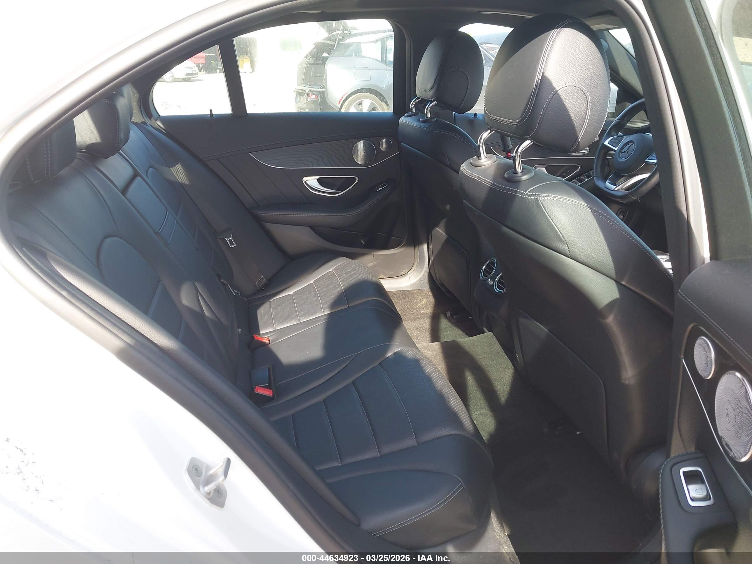 MERCEDES-BENZ C image 8