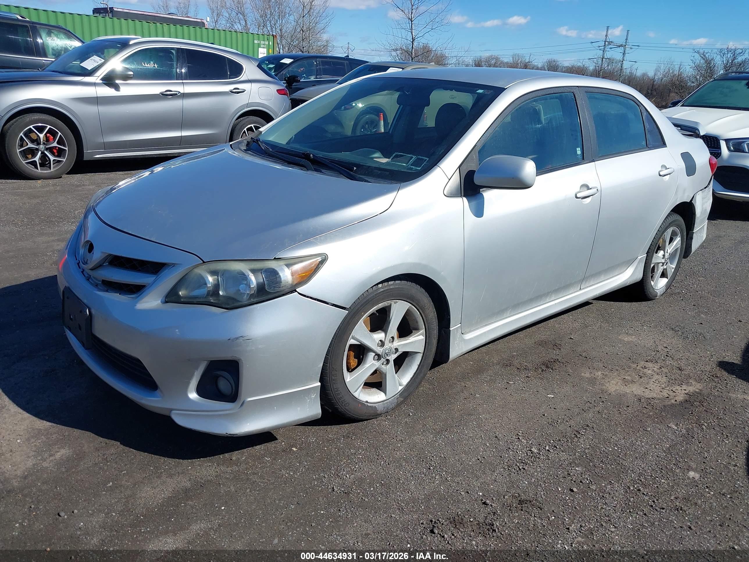TOYOTA COROLLA image 2