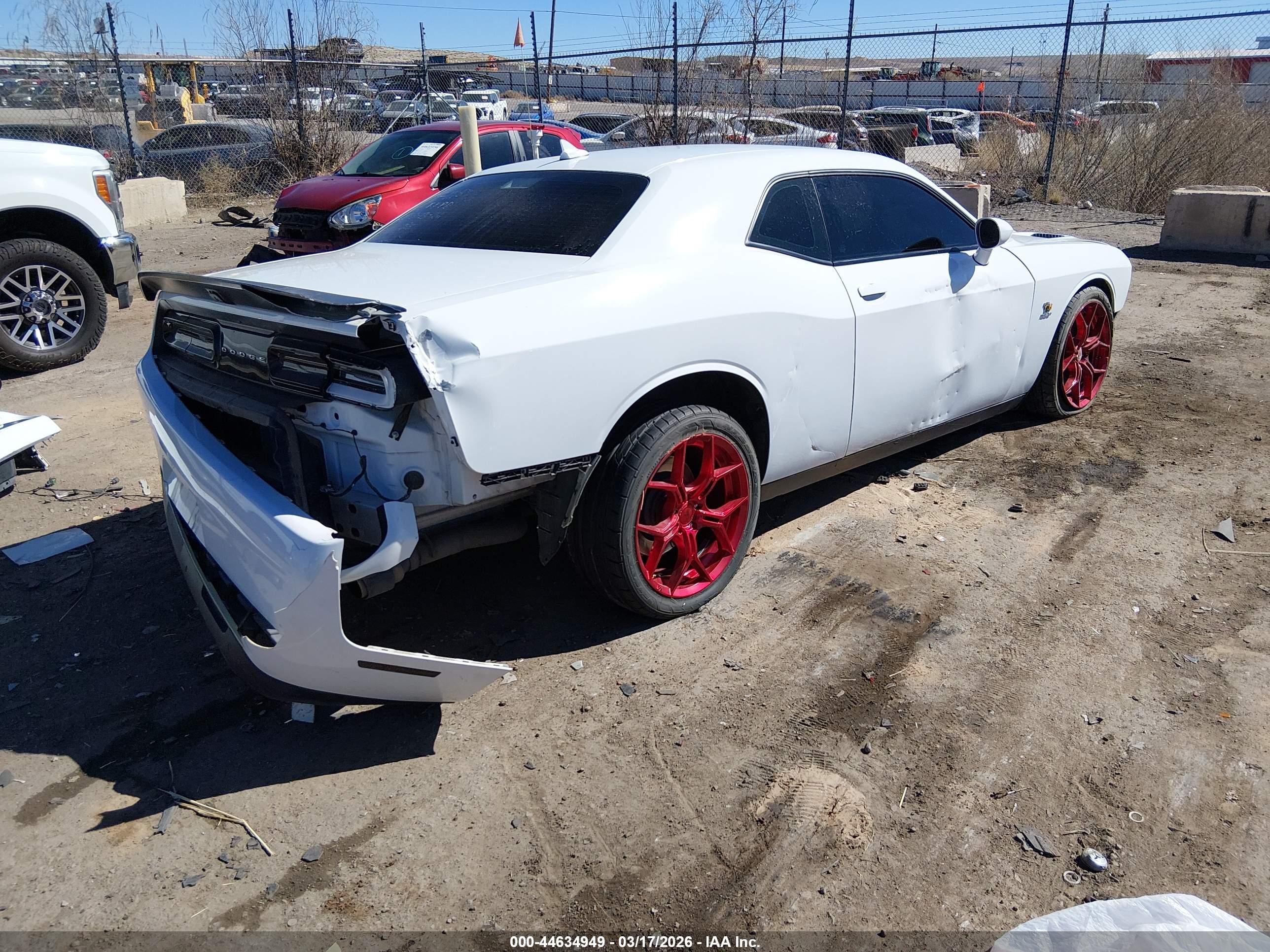 DODGE CHALLENGER image 4
