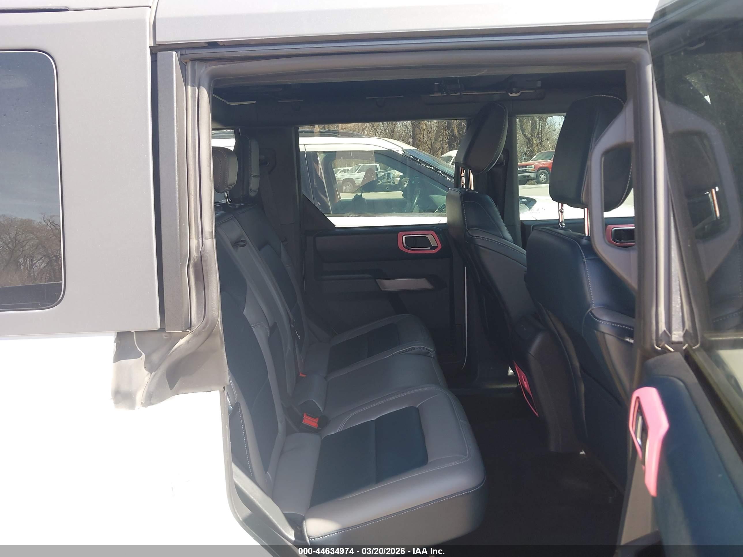FORD BRONCO image 8