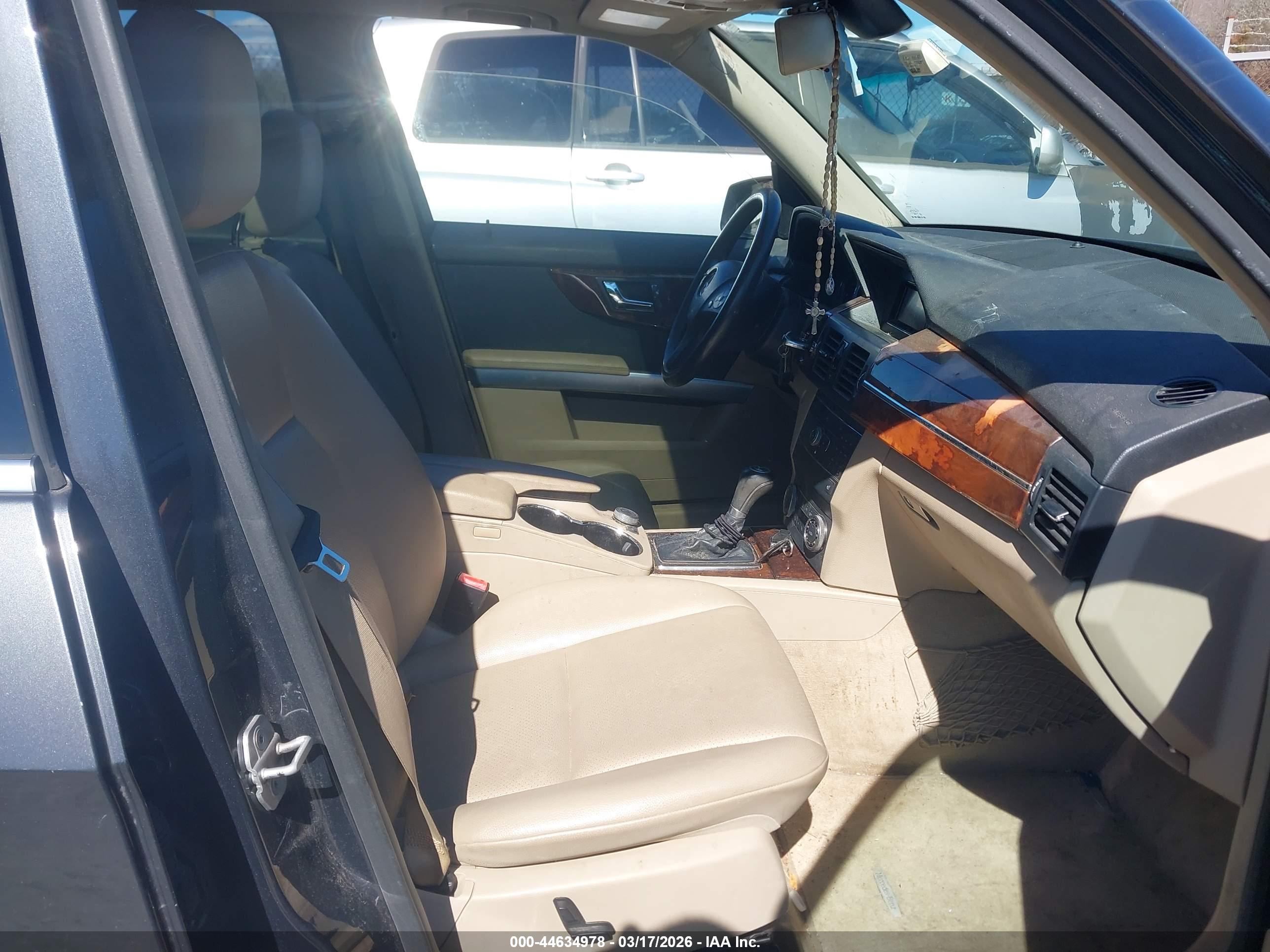 MERCEDES-BENZ GLK image 5