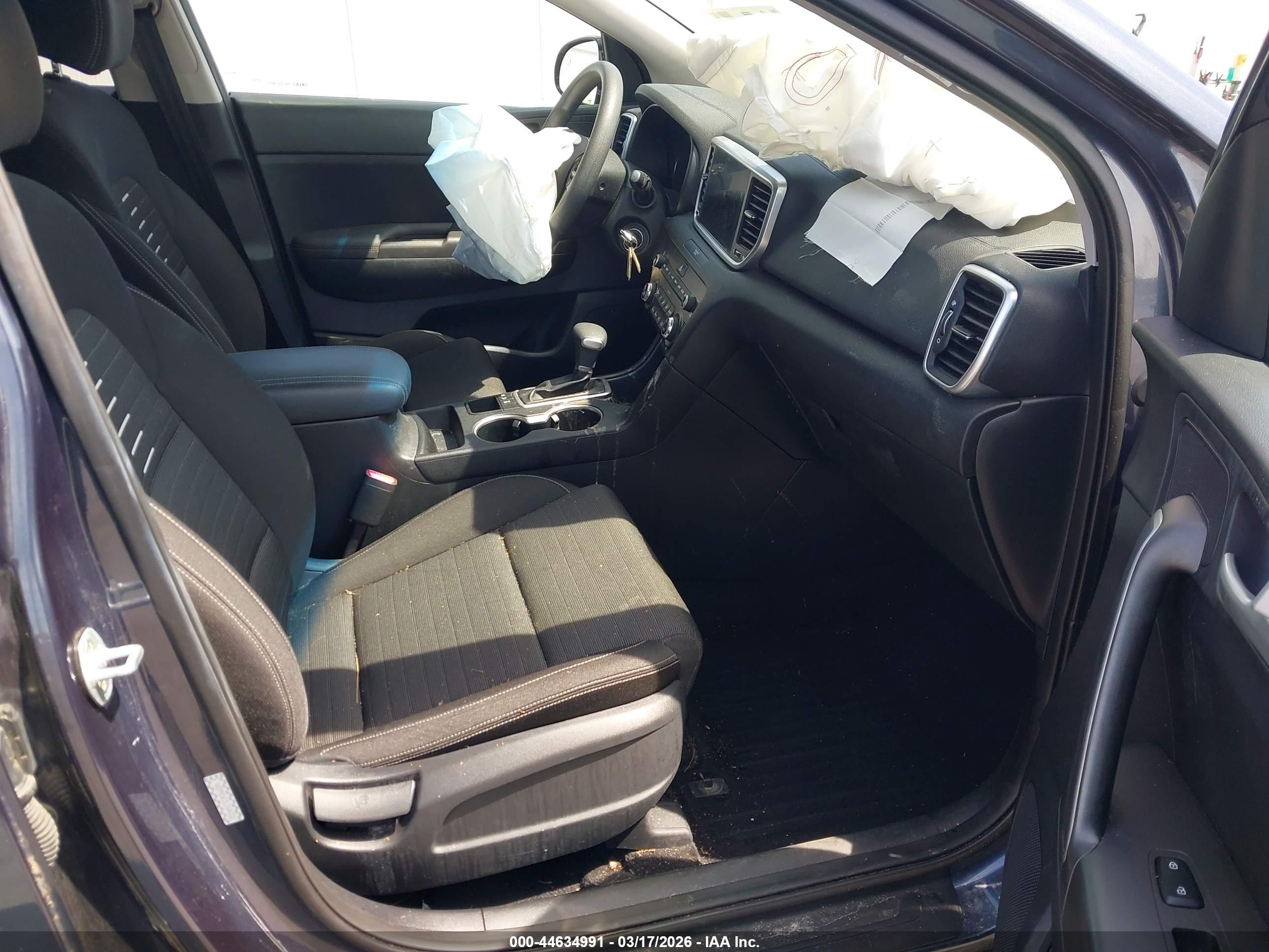 KIA SPORTAGE image 5