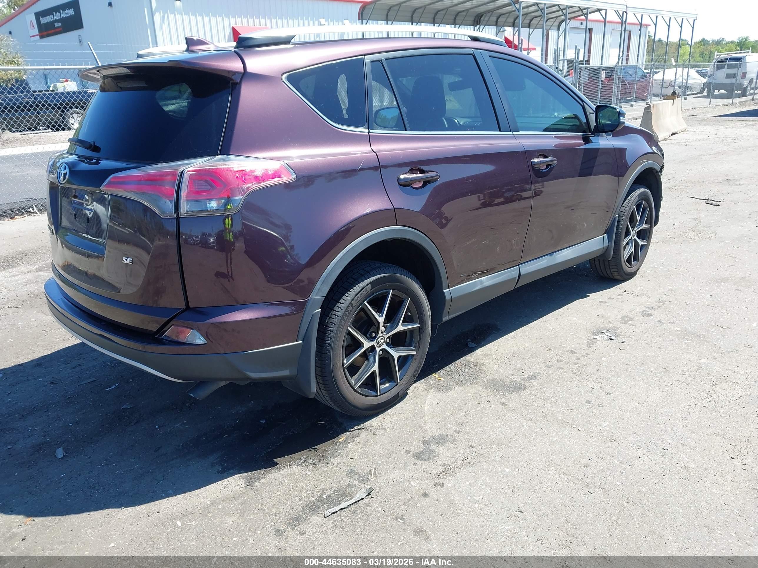 TOYOTA RAV4 image 4