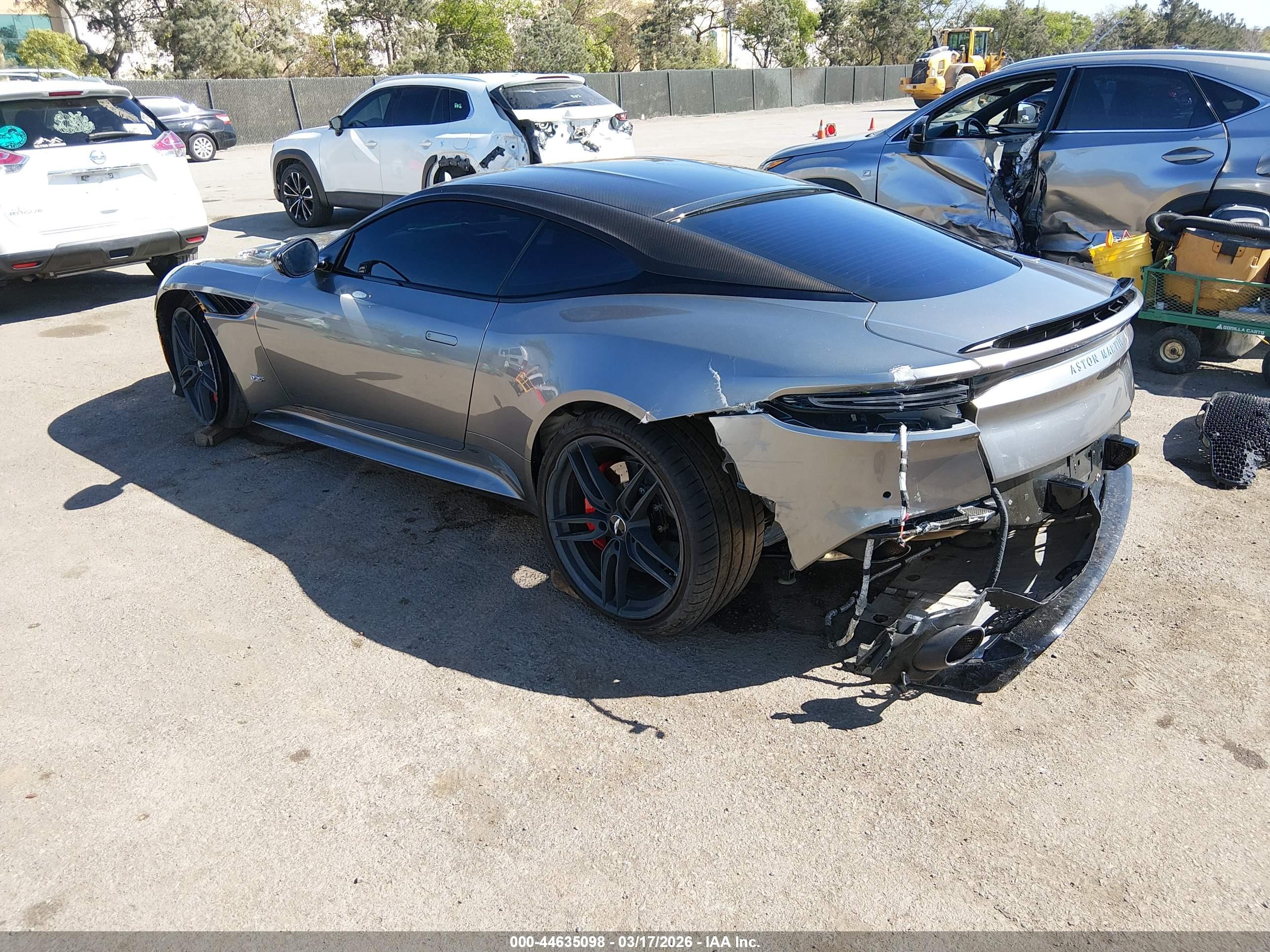 ASTON MARTIN image 3