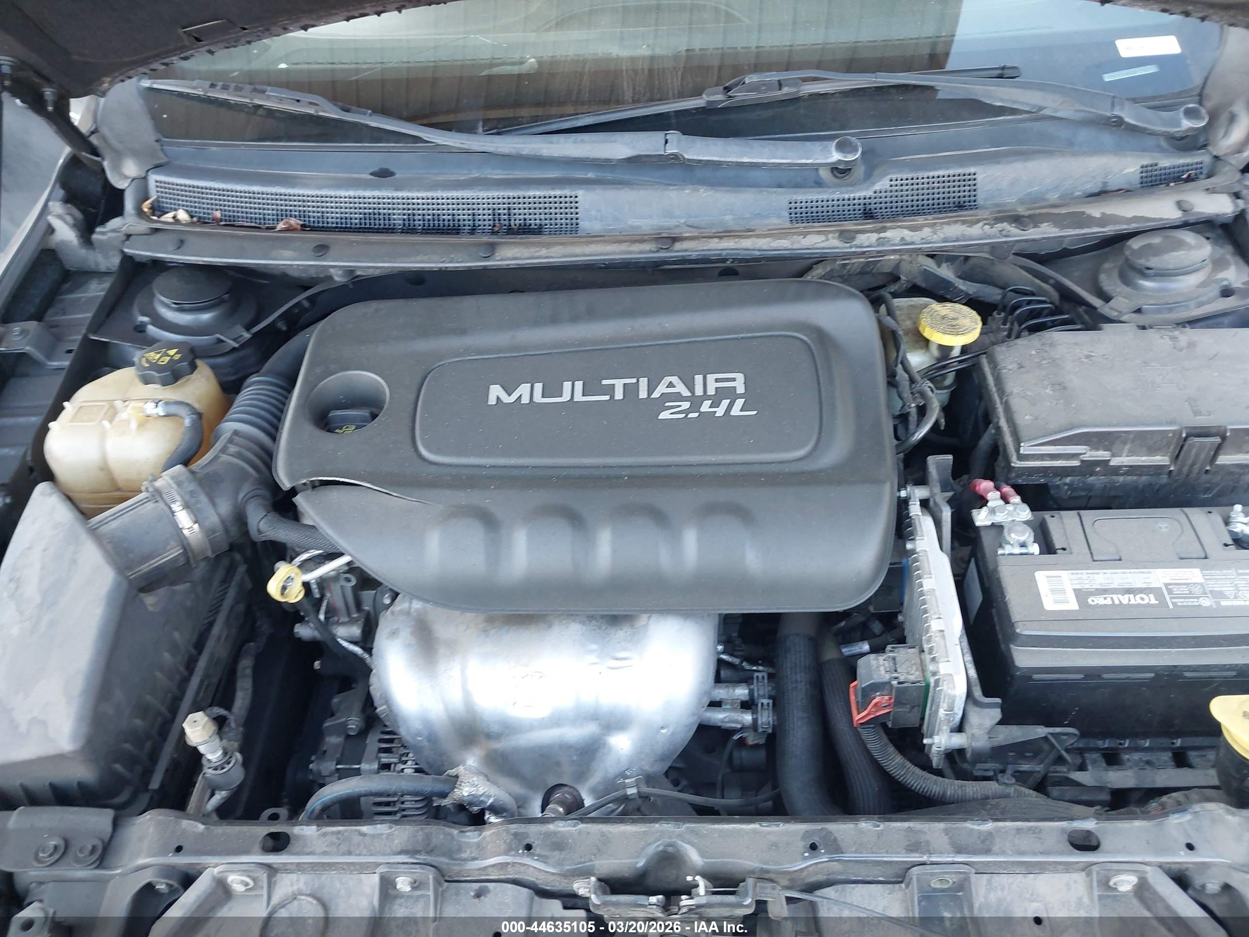 CHRYSLER 200 image 10