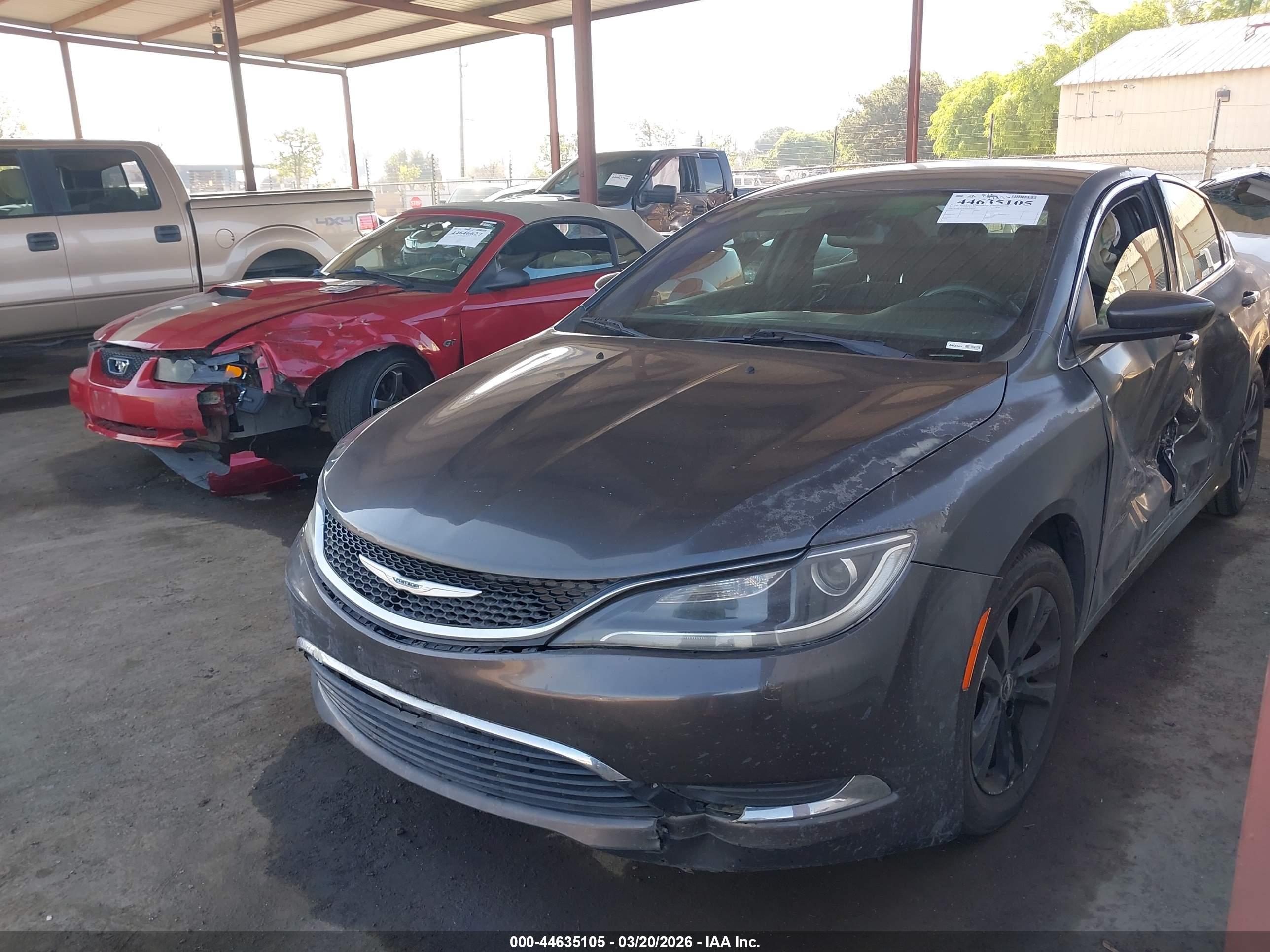 CHRYSLER 200 image 2