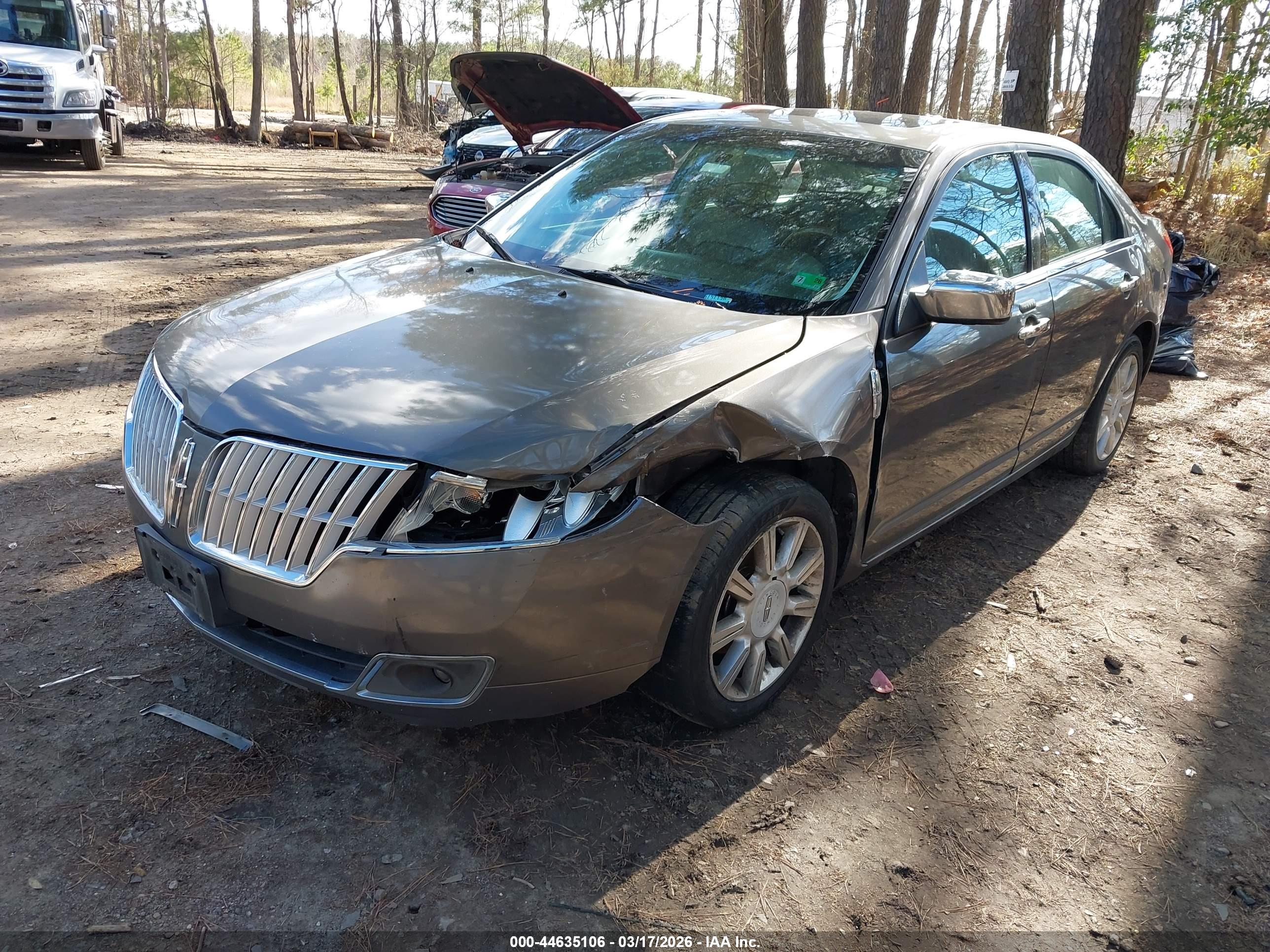 LINCOLN MKZ image 2