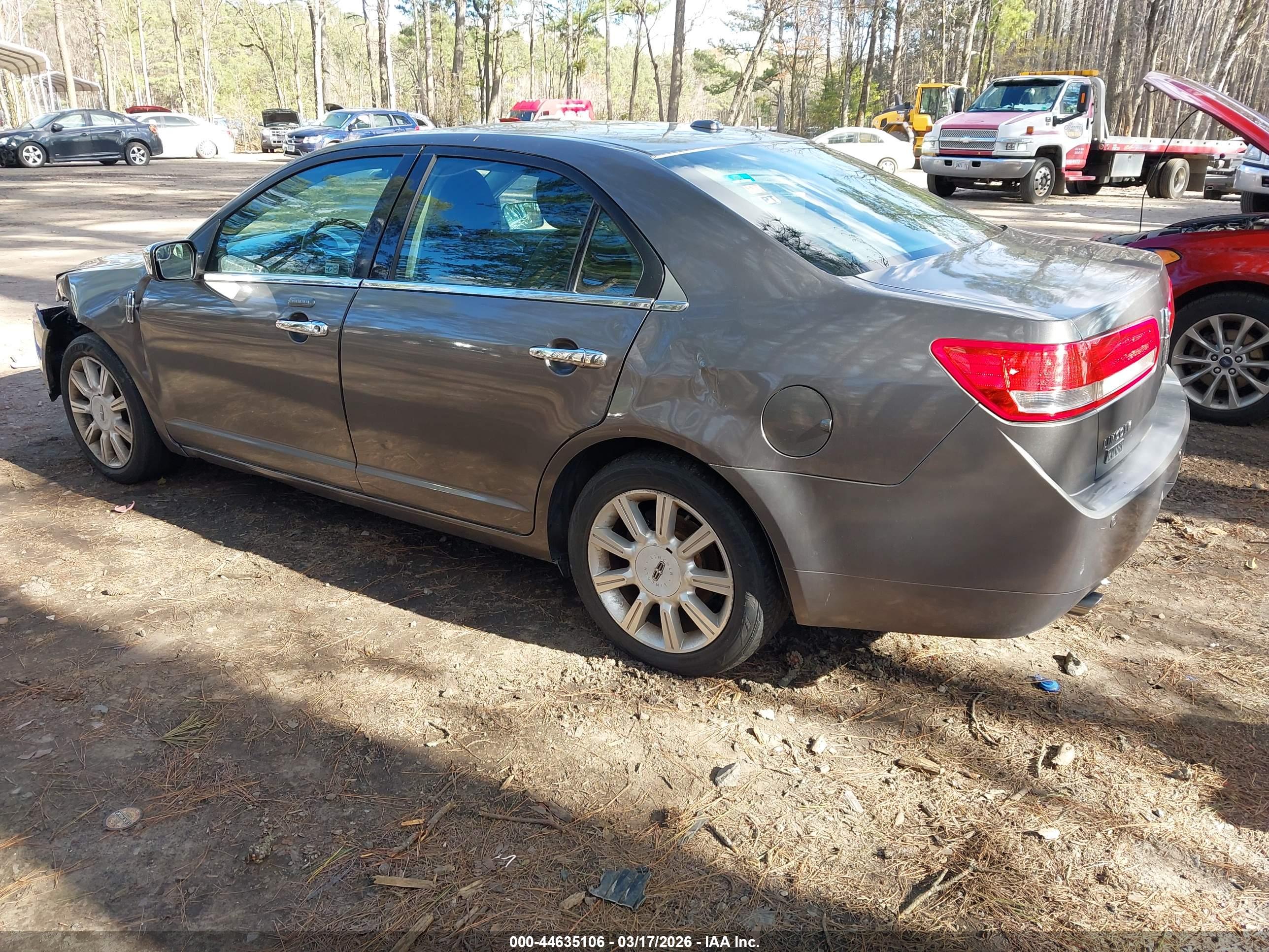 LINCOLN MKZ image 3