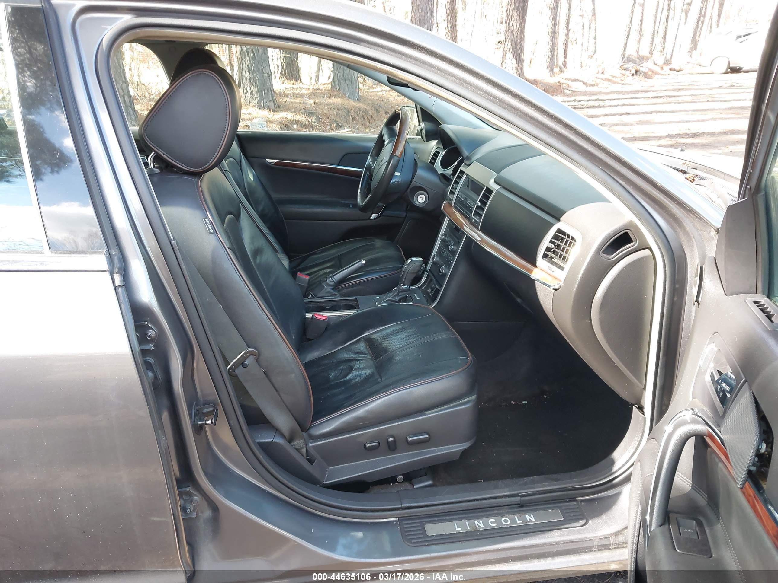 LINCOLN MKZ image 5