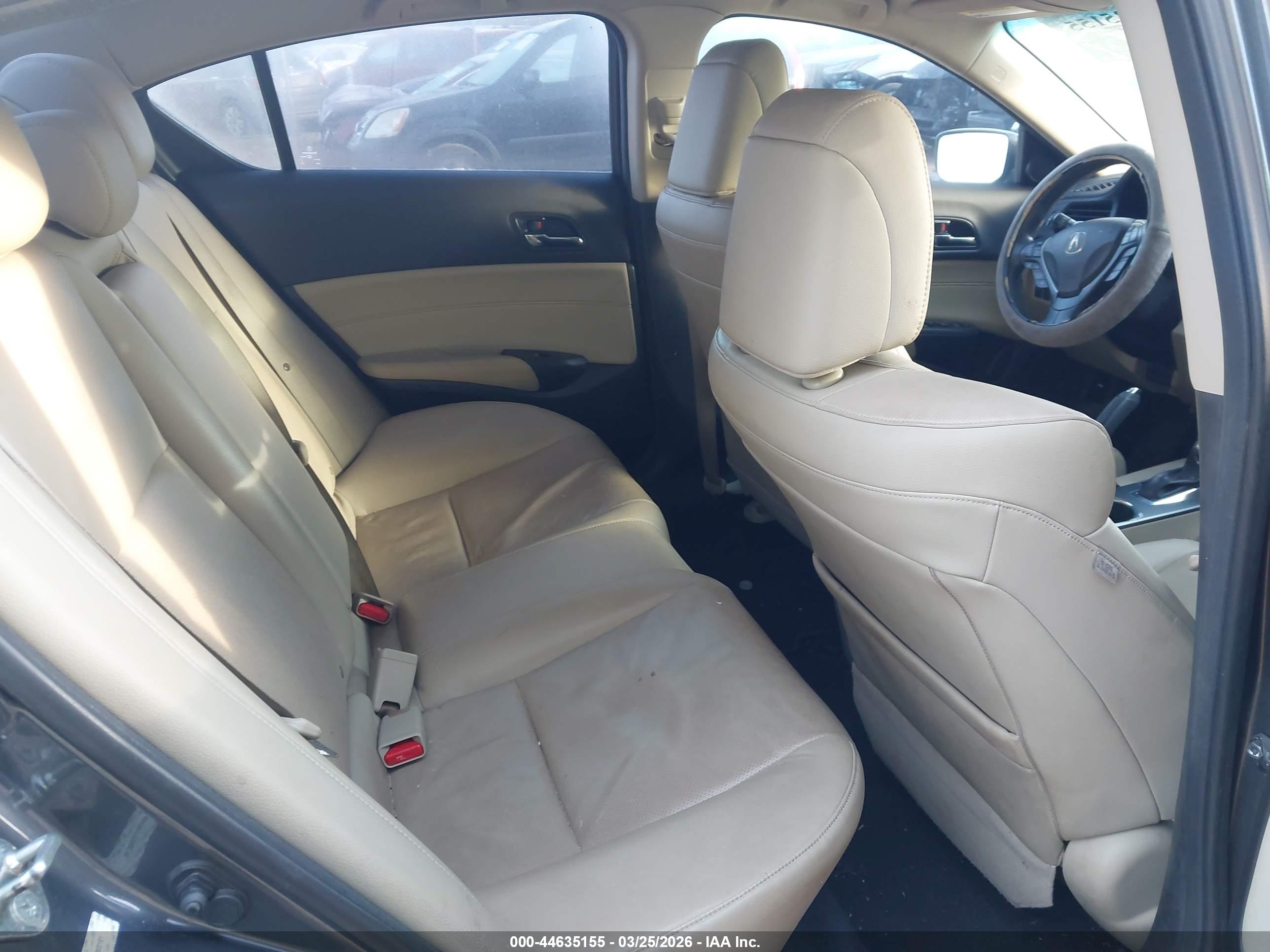 ACURA ILX image 8
