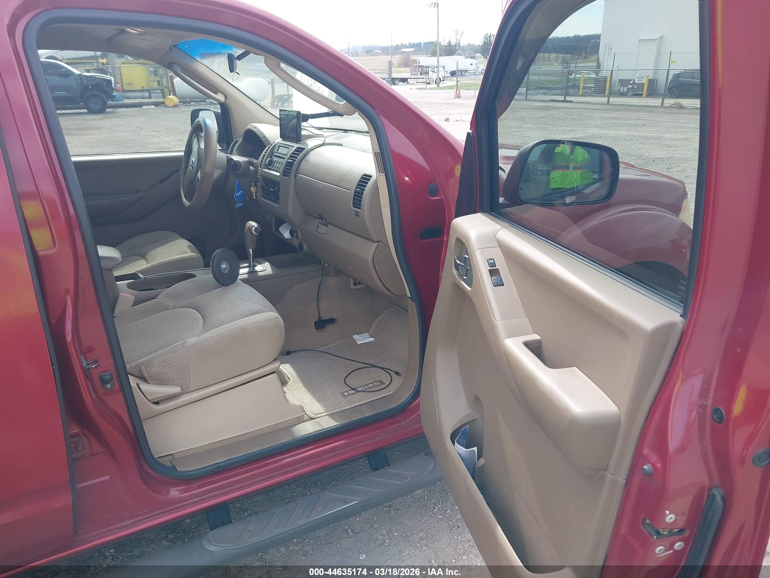 NISSAN FRONTIER image 5