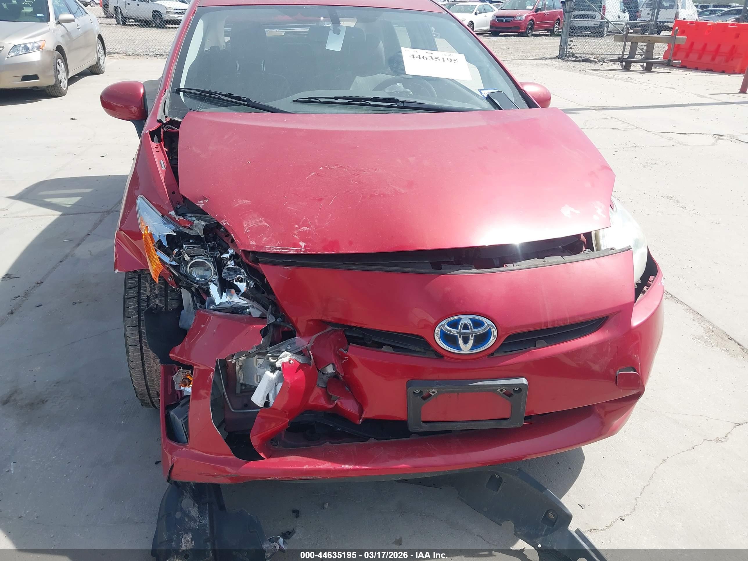 TOYOTA PRIUS image 6
