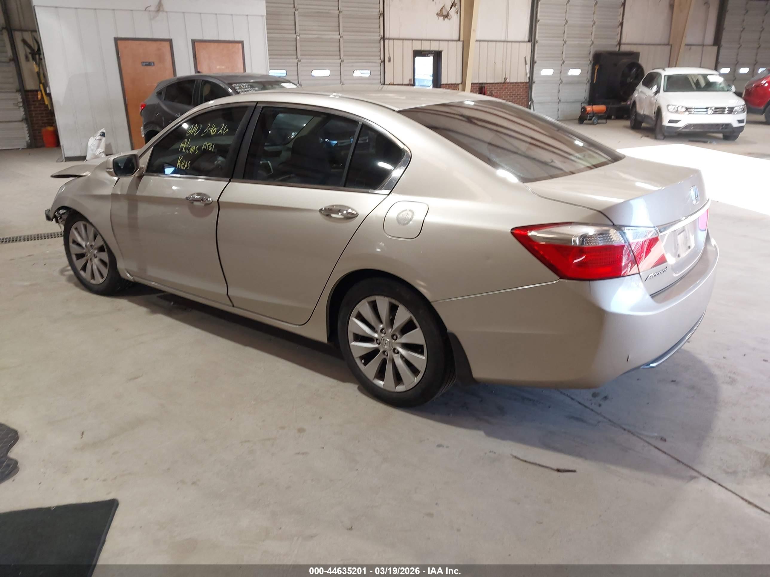 HONDA ACCORD image 3