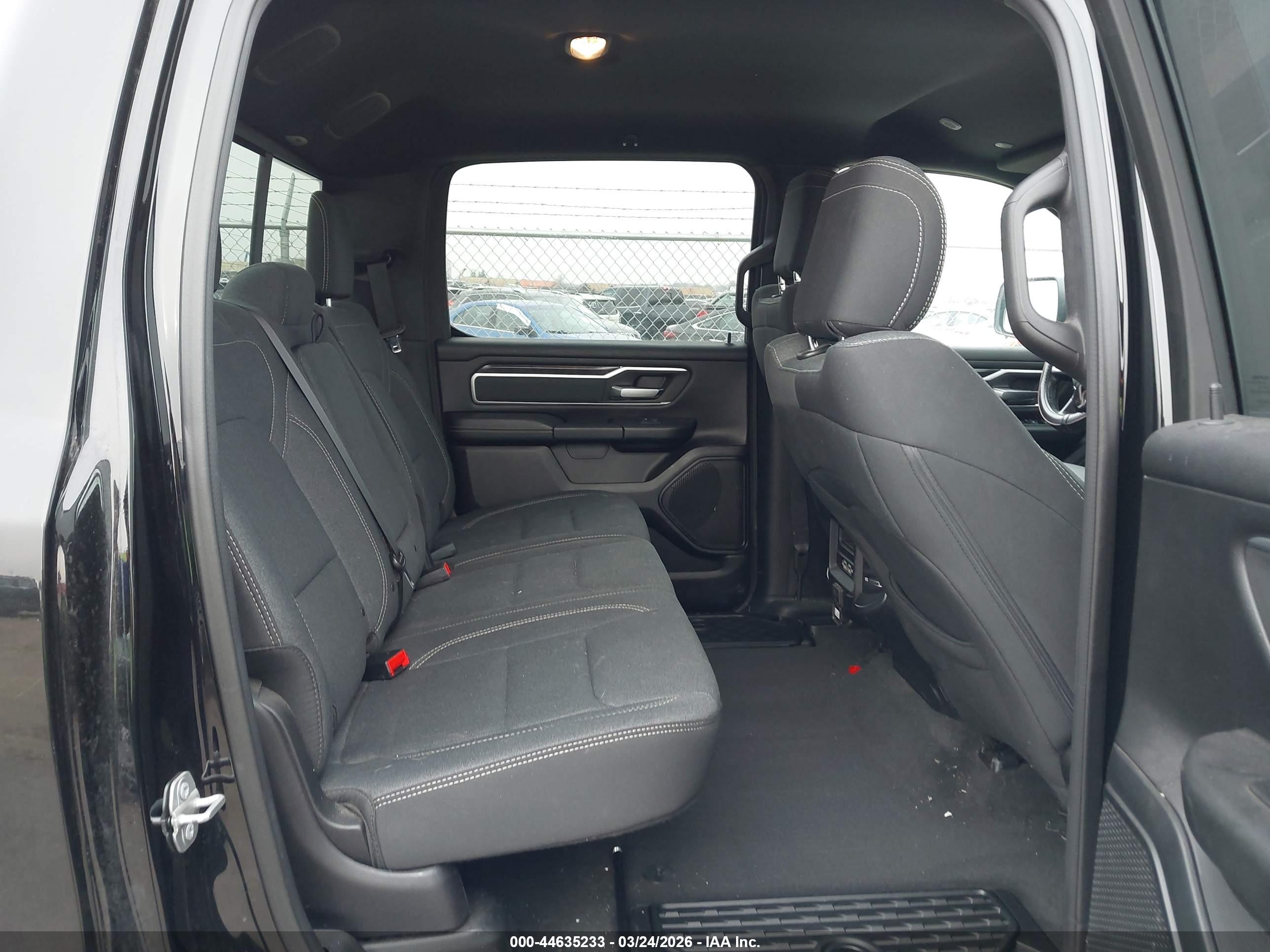 RAM 1500 image 8
