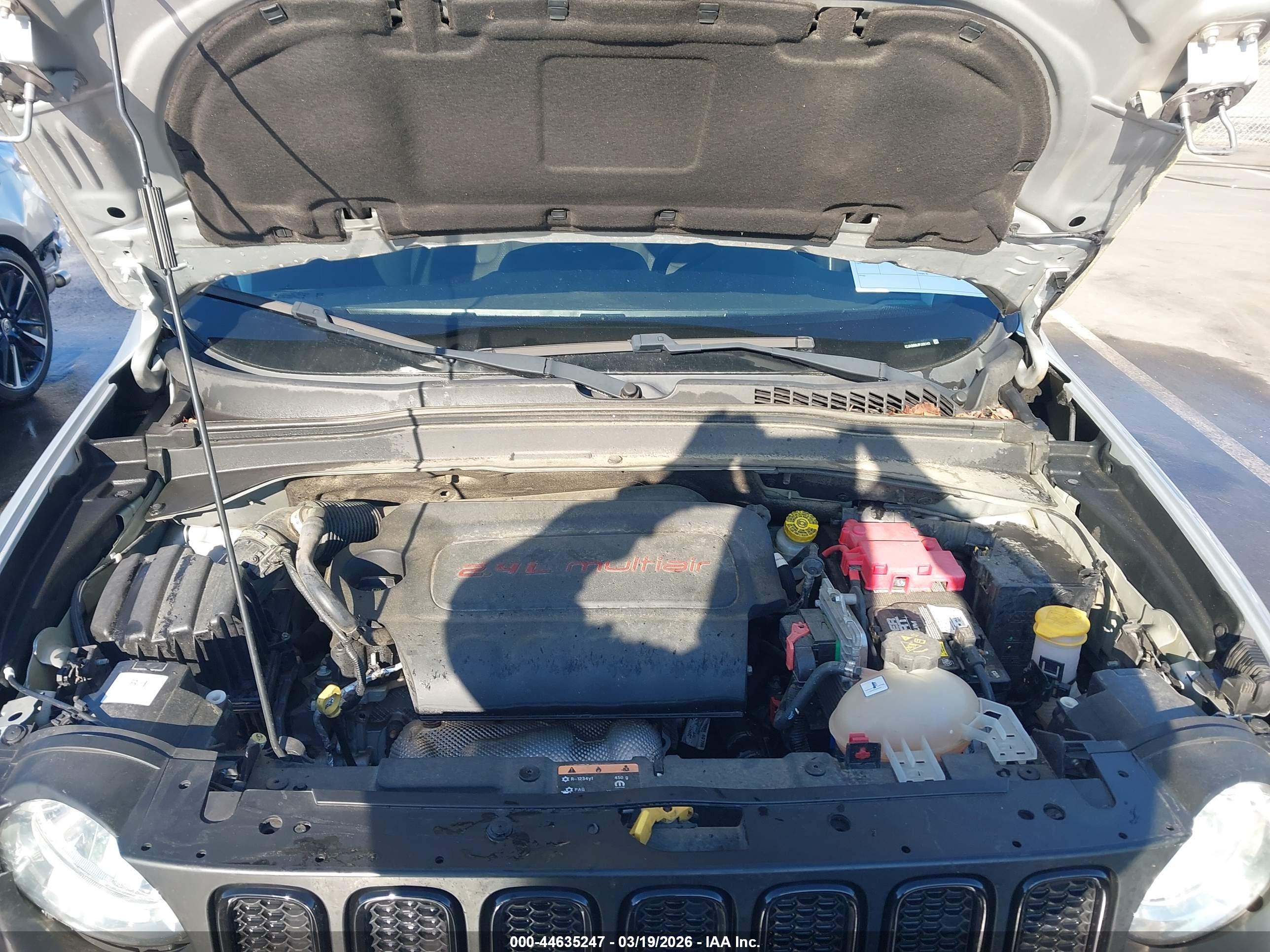JEEP RENEGADE image 10