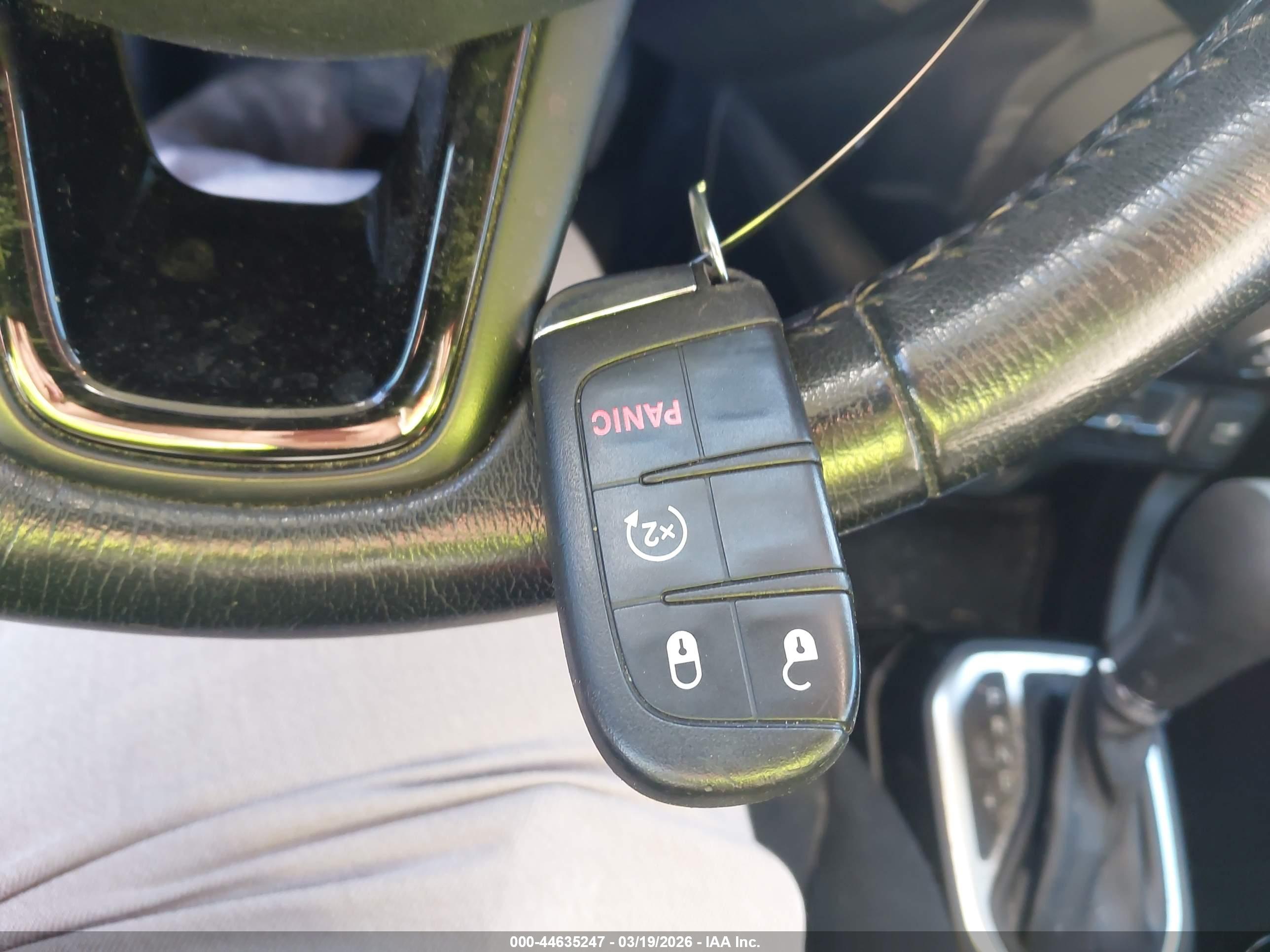 JEEP RENEGADE image 11
