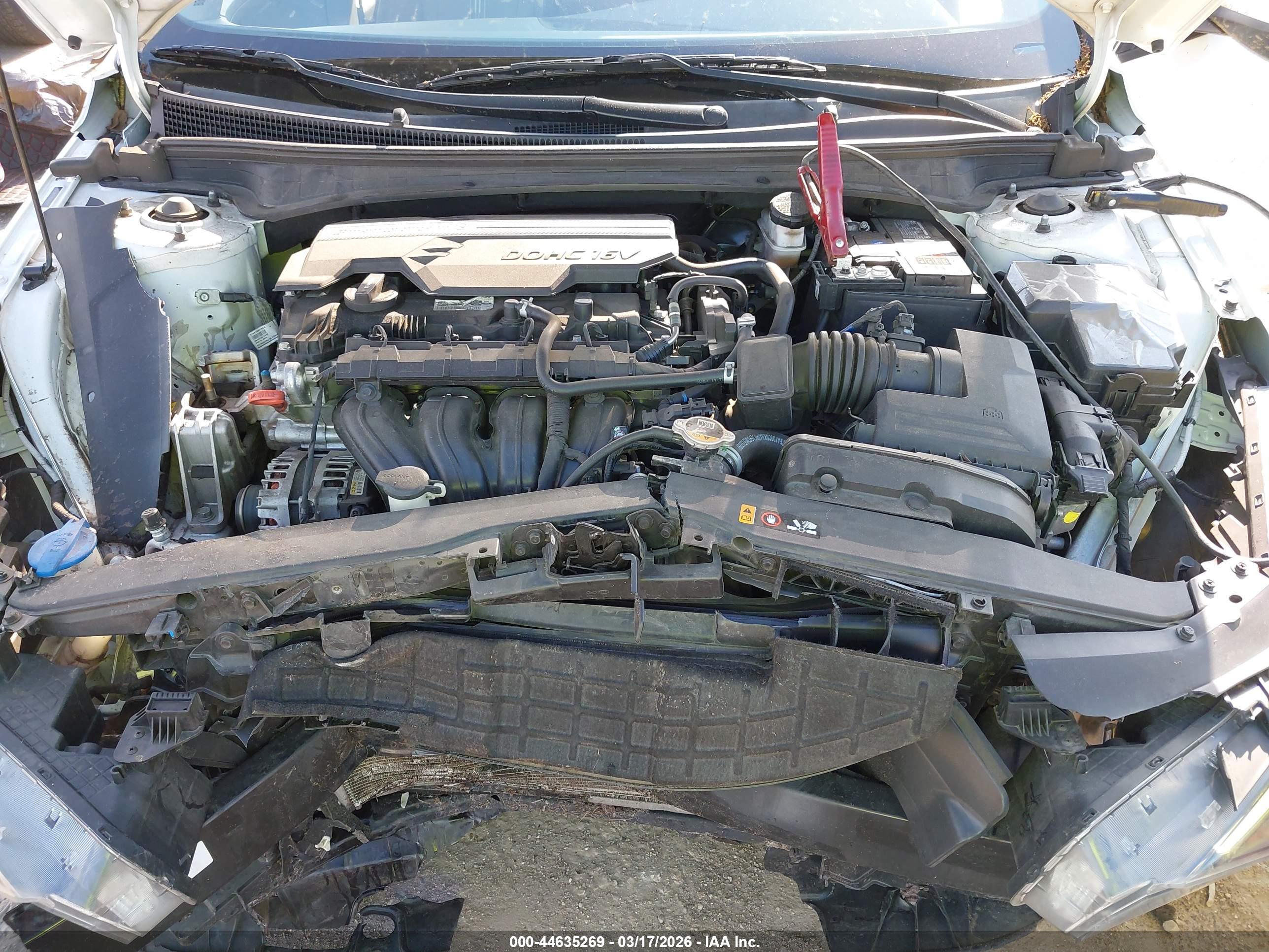 HYUNDAI ELANTRA image 10