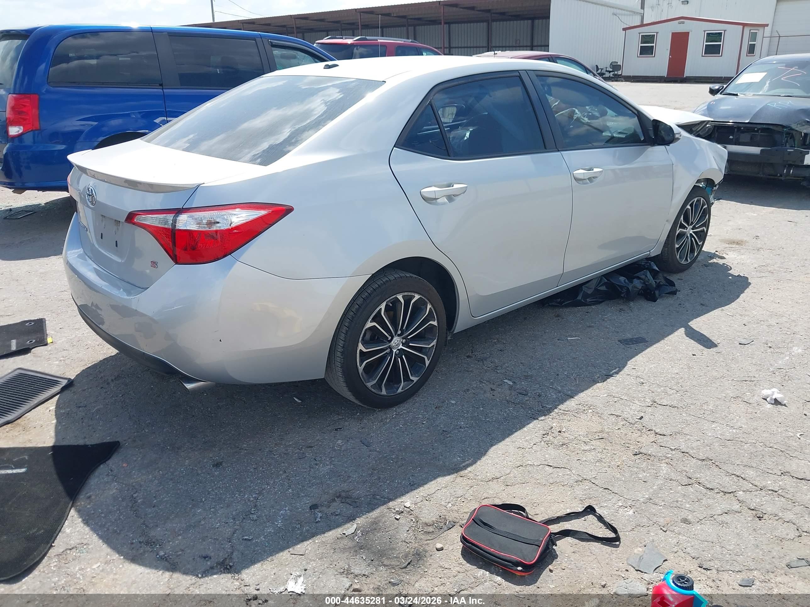 TOYOTA COROLLA image 4