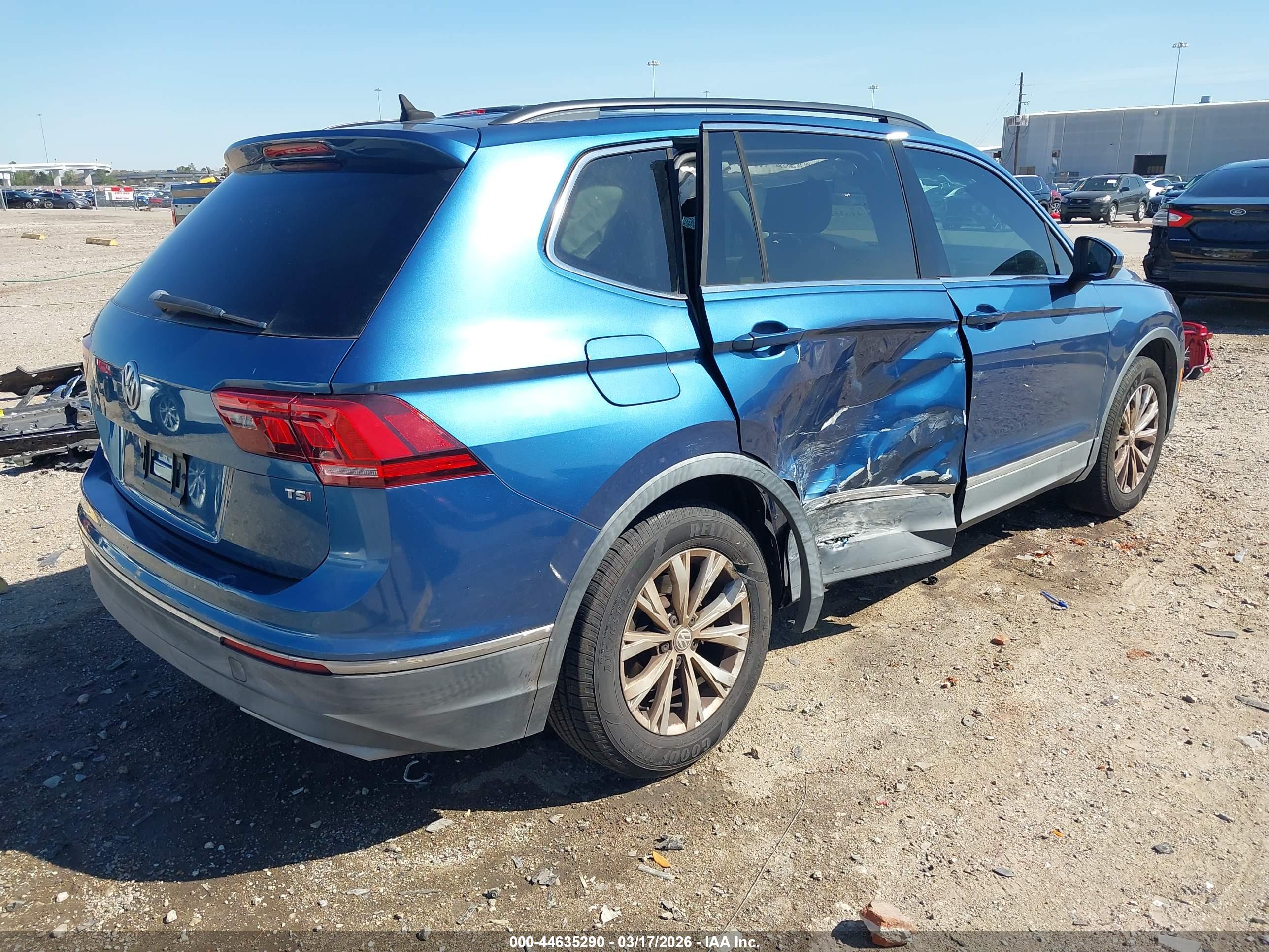 VOLKSWAGEN TIGUAN image 4