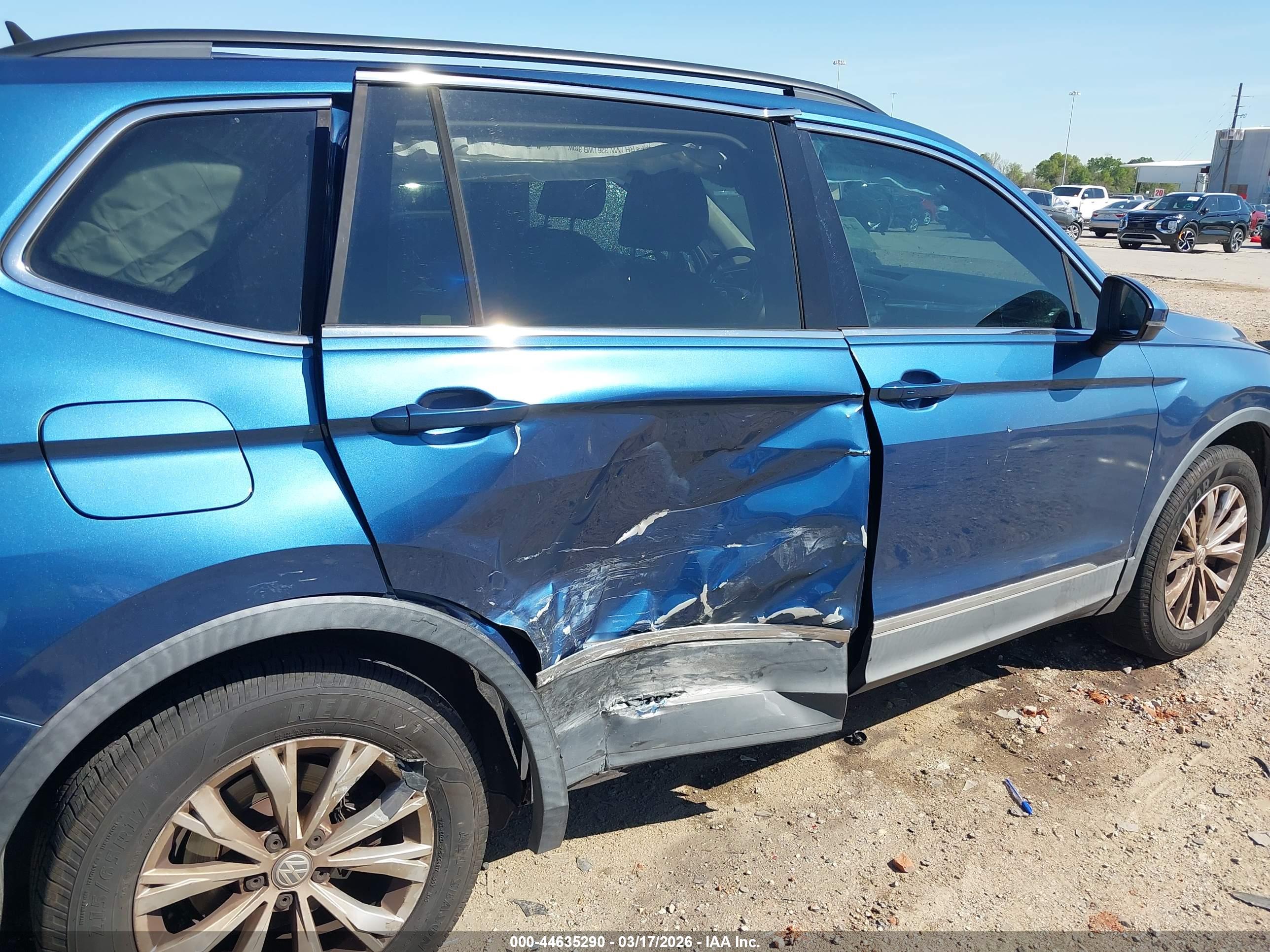 VOLKSWAGEN TIGUAN image 6