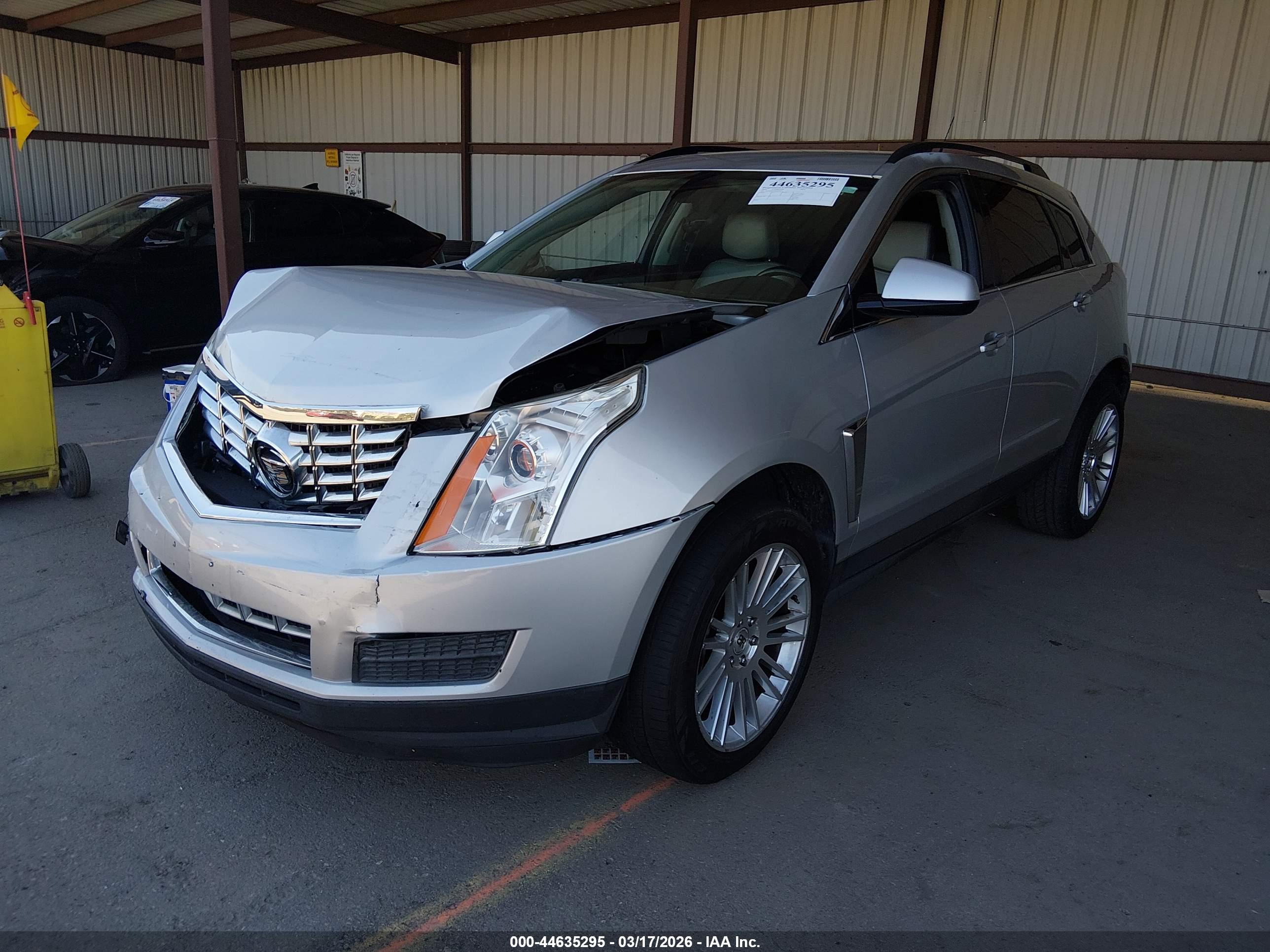 CADILLAC SRX image 2