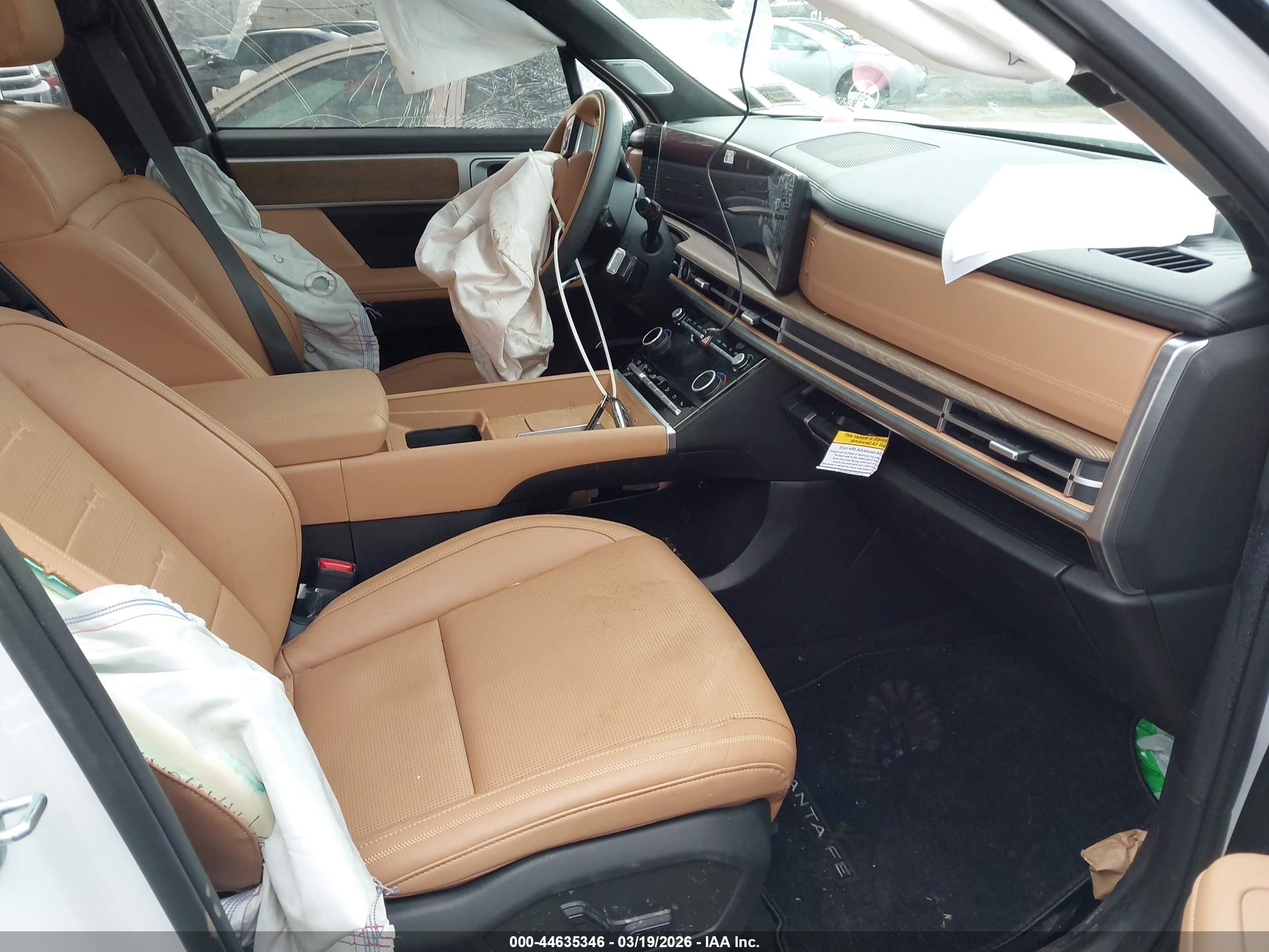 HYUNDAI SANTA image 5