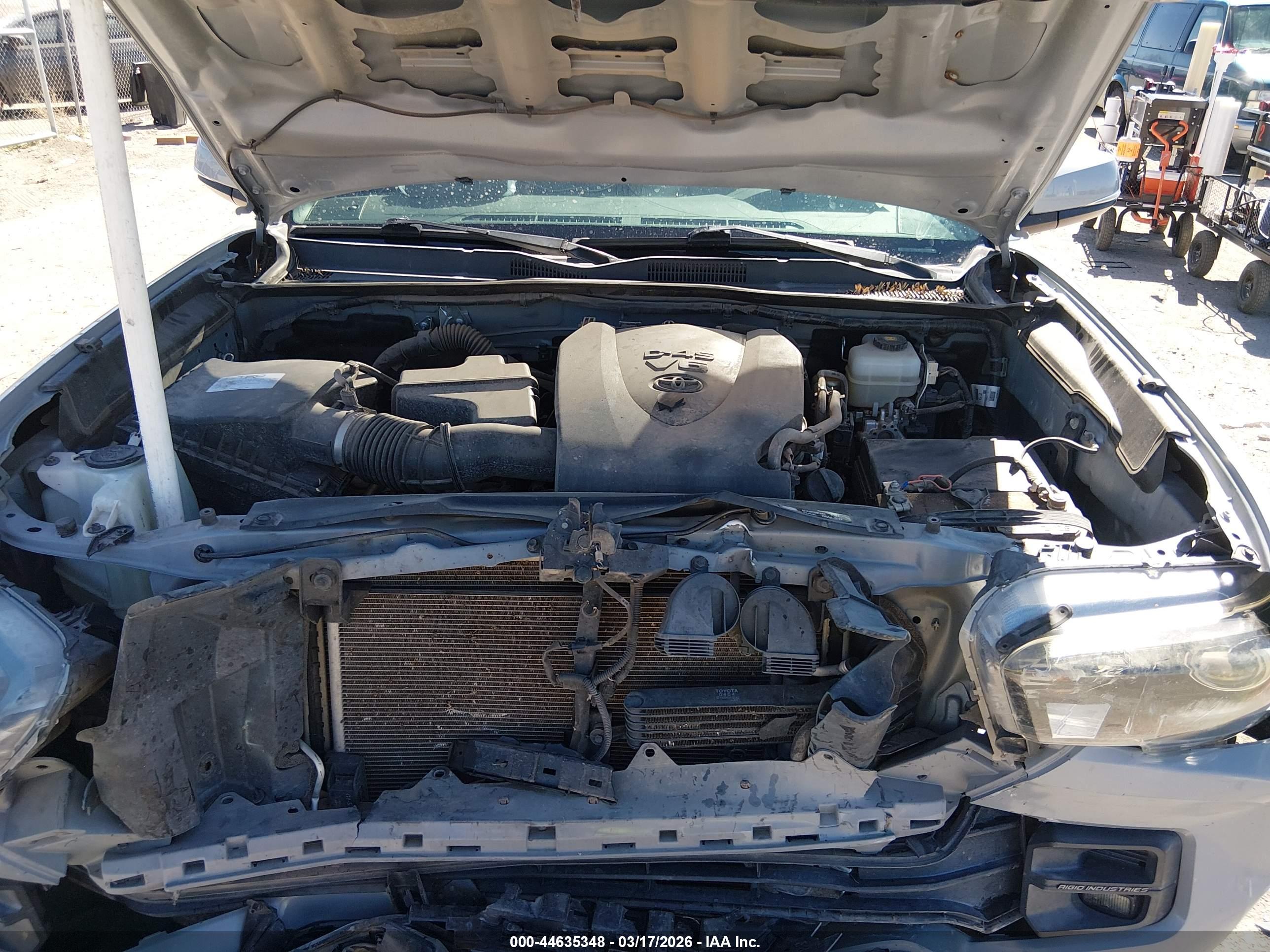 TOYOTA TACOMA image 10