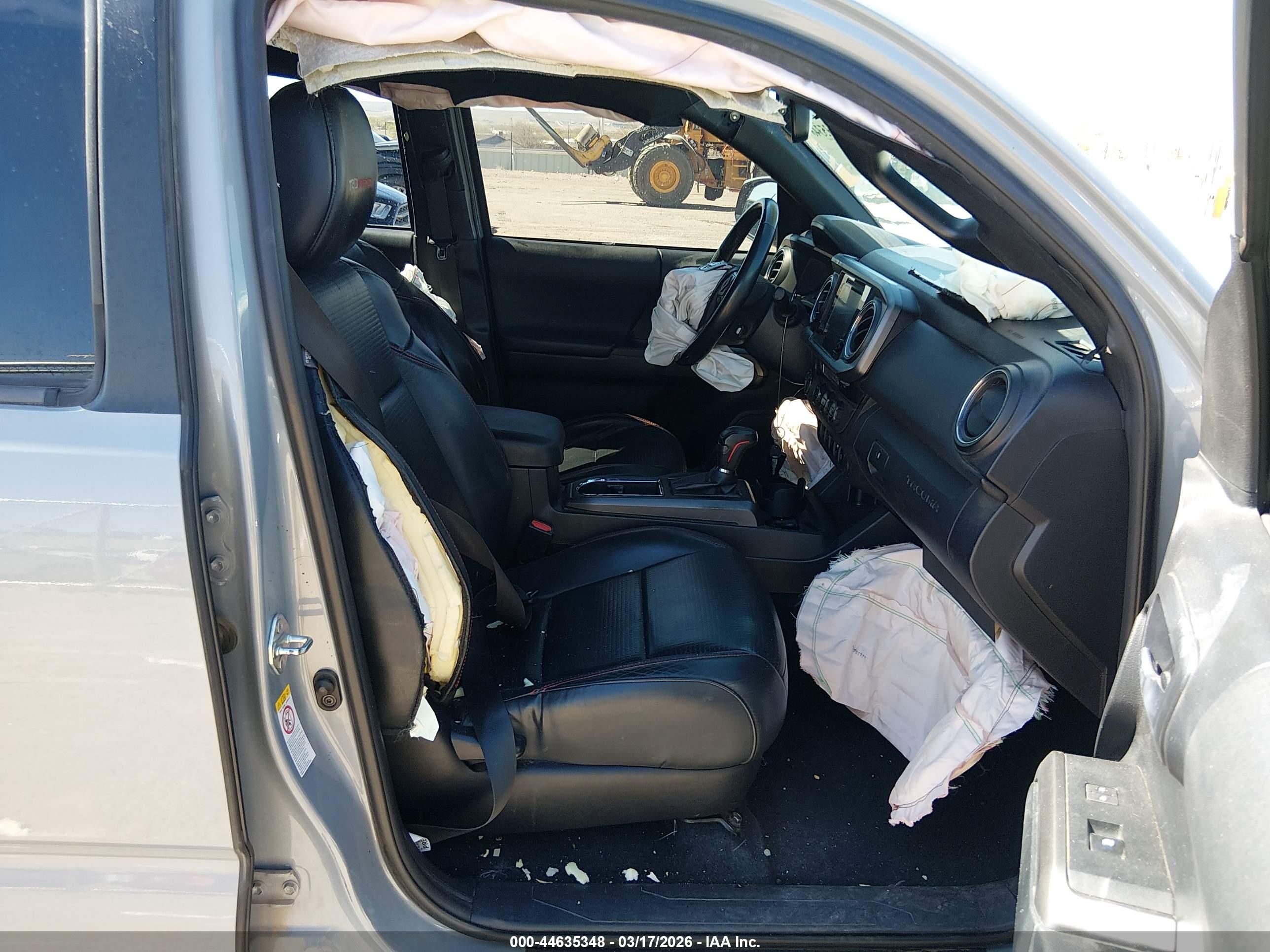 TOYOTA TACOMA image 5