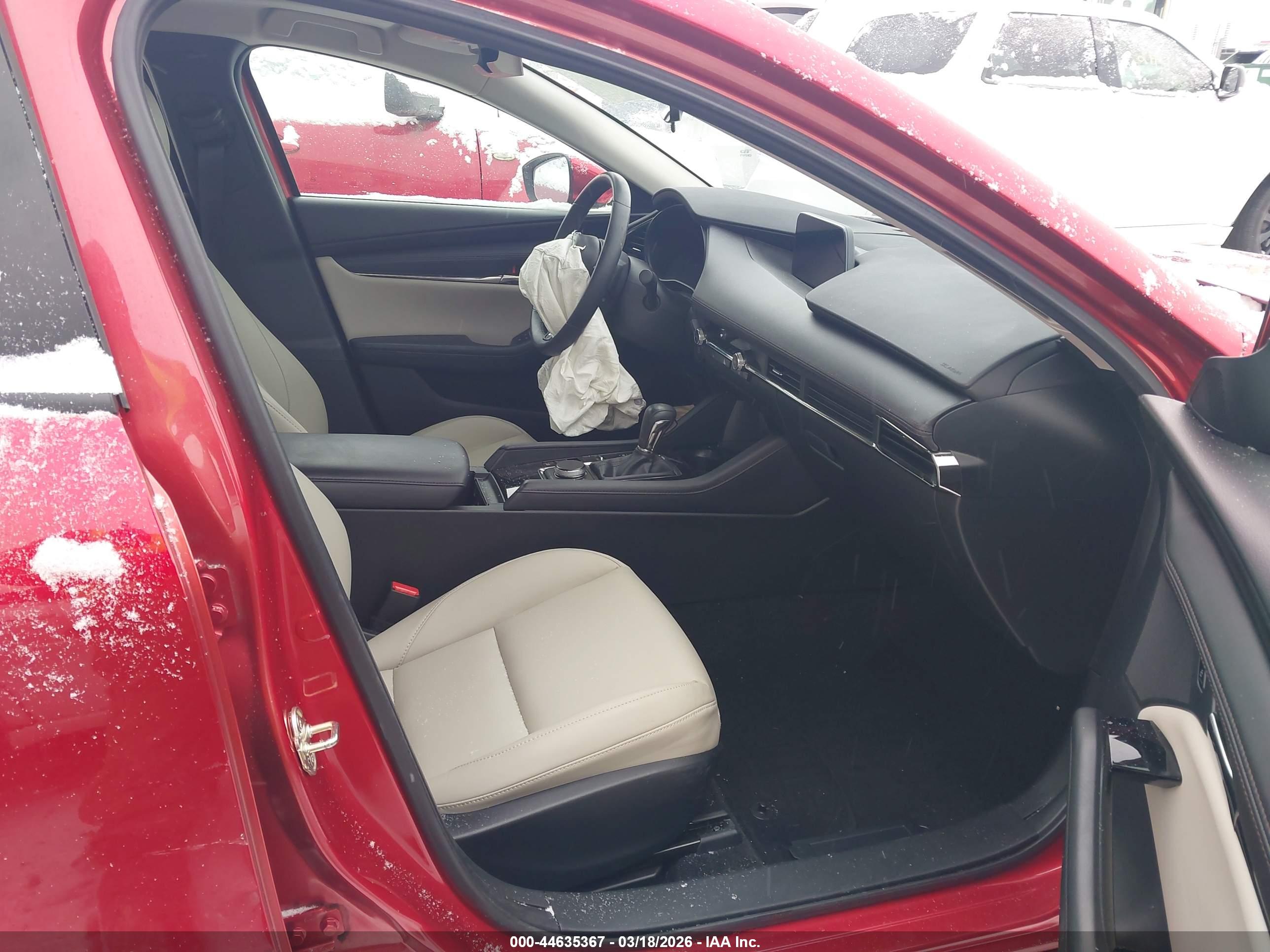 MAZDA MAZDA3 image 5